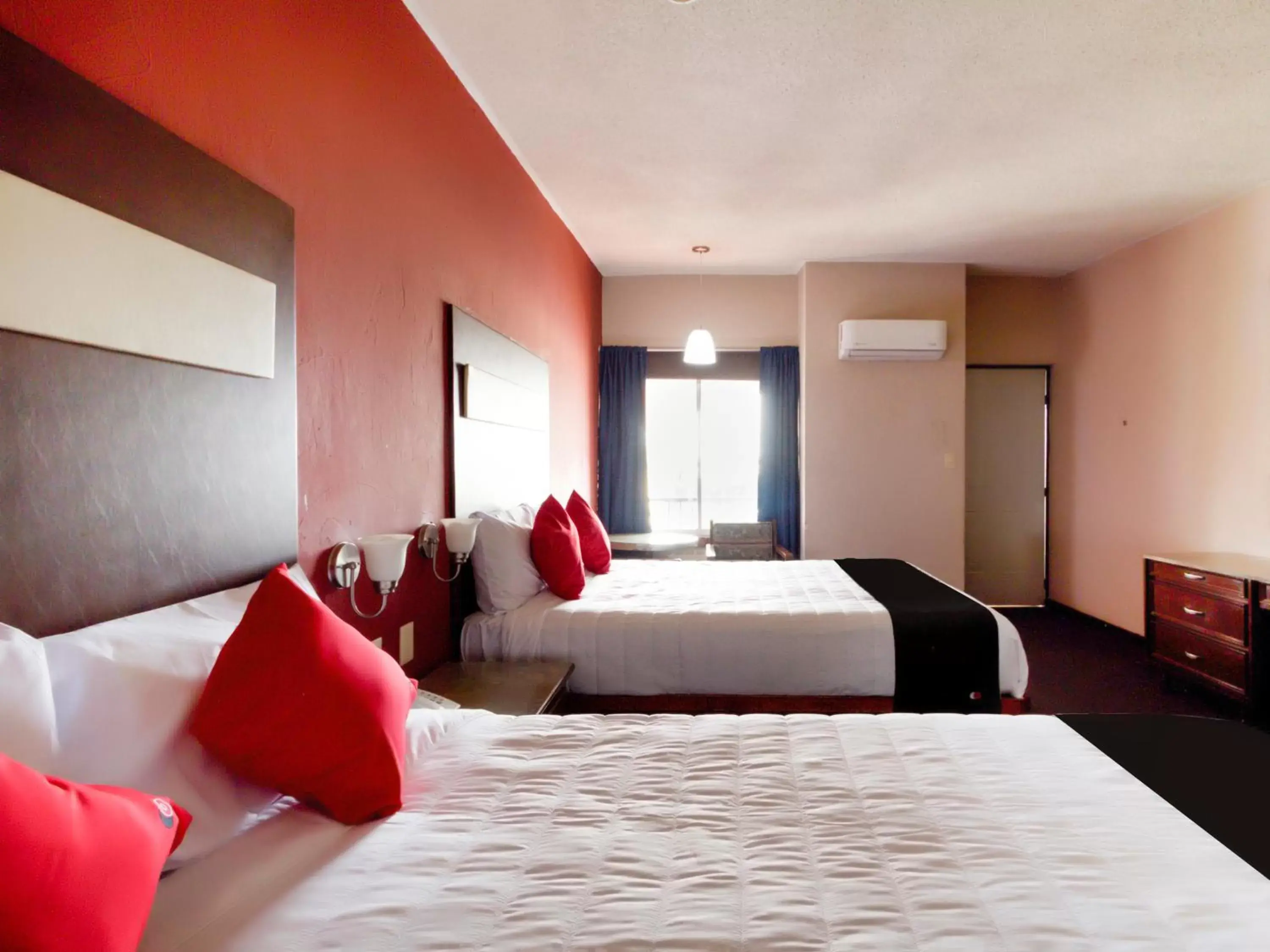 Bedroom in Hotel La Fuente, Saltillo