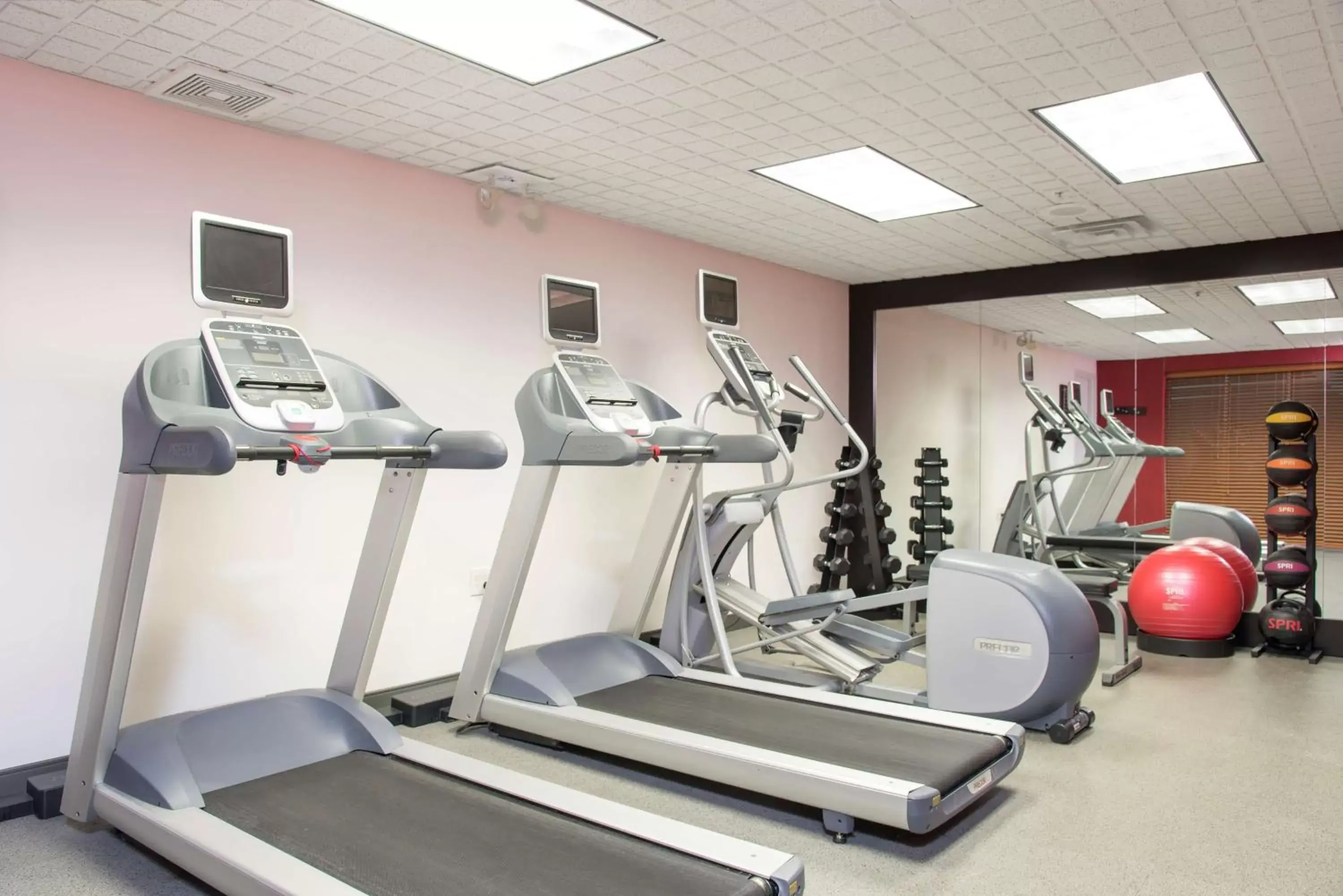 Fitness centre/facilities, Fitness Center/Facilities in Homewood Suites Columbus - Airport