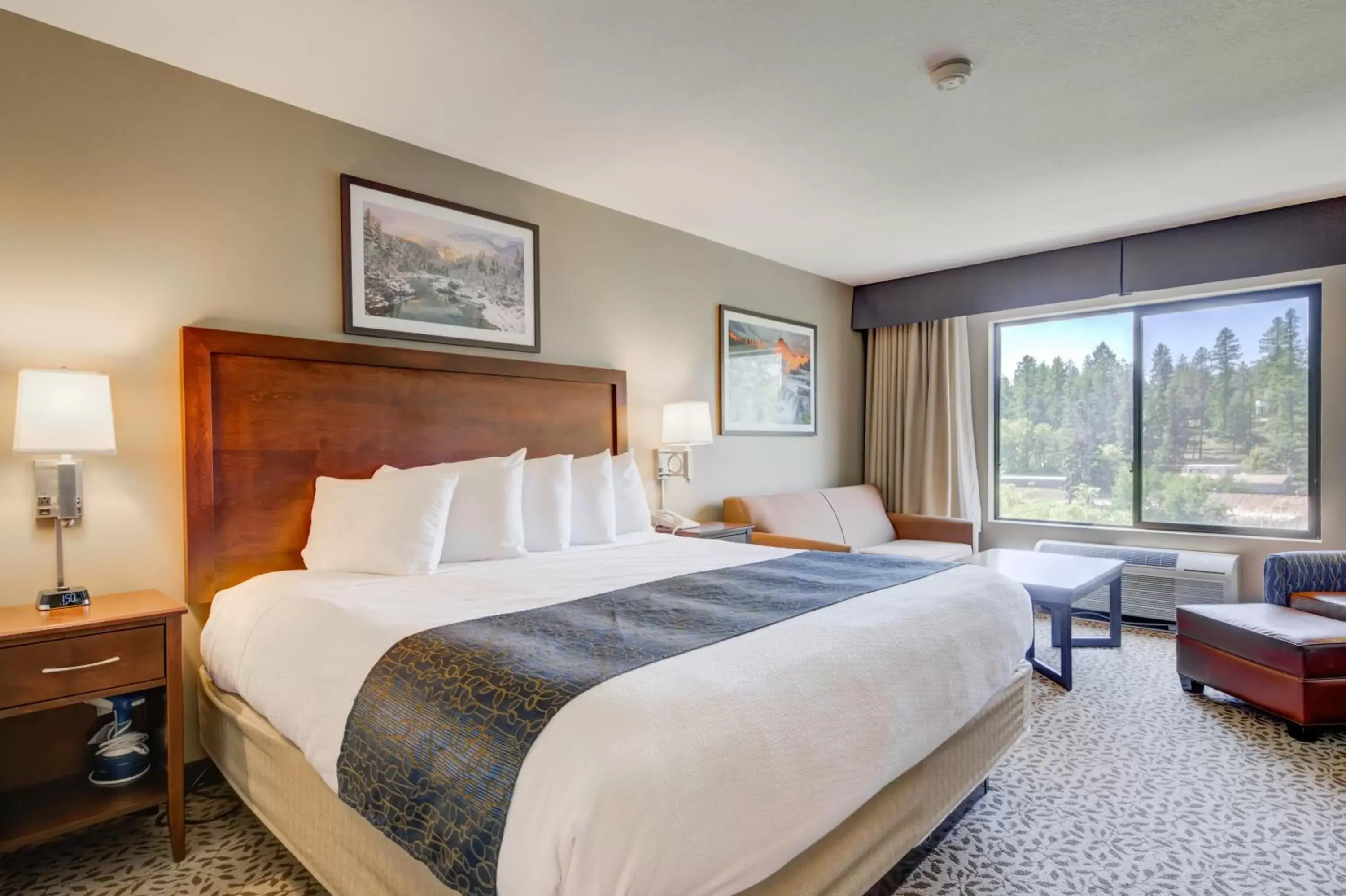 Bedroom, Bed in The Pine Lodge on Whitefish River, Ascend Hotel Collection