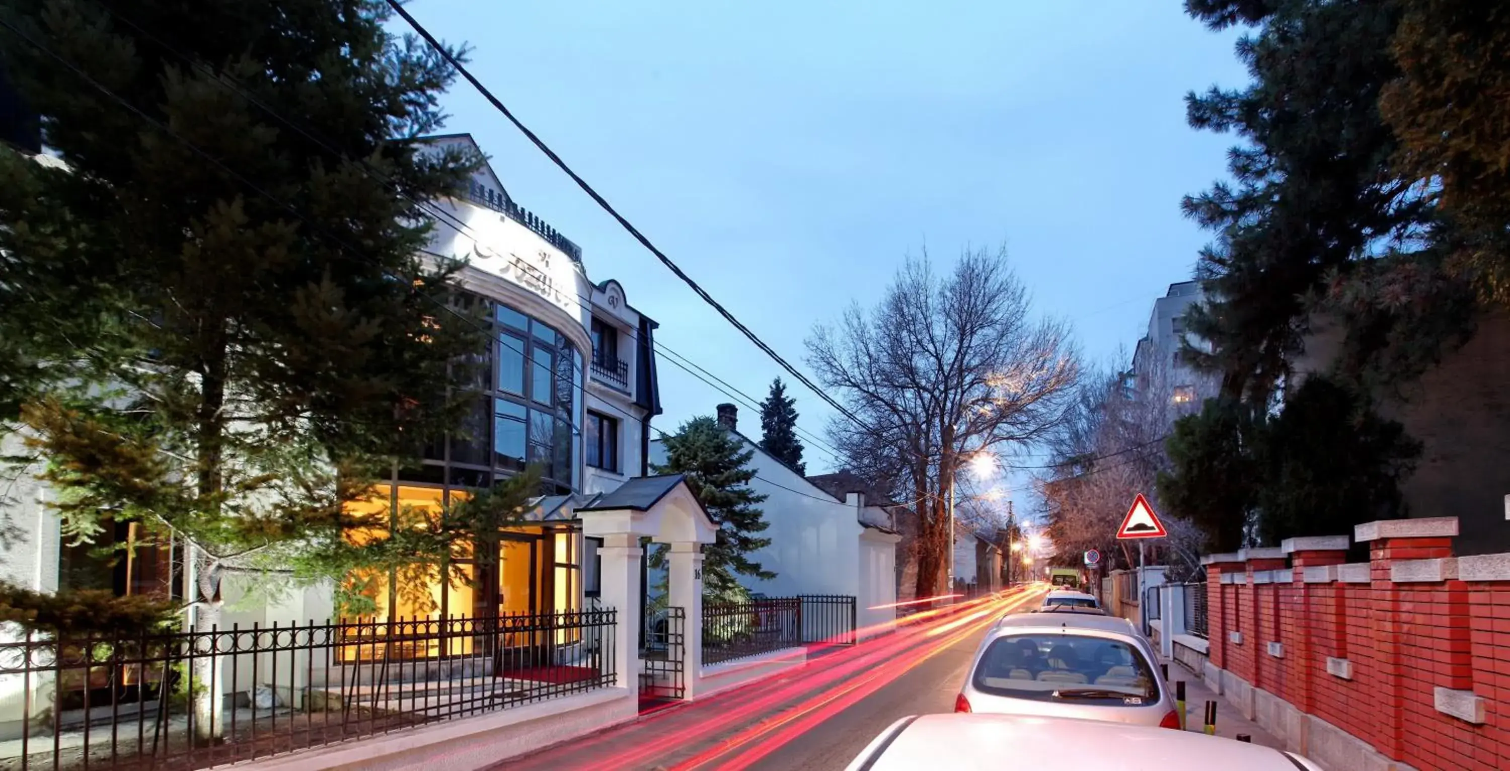 Facade/entrance in Garni Hotel Vozarev Facade/entrance in Garni Hotel Vozarev