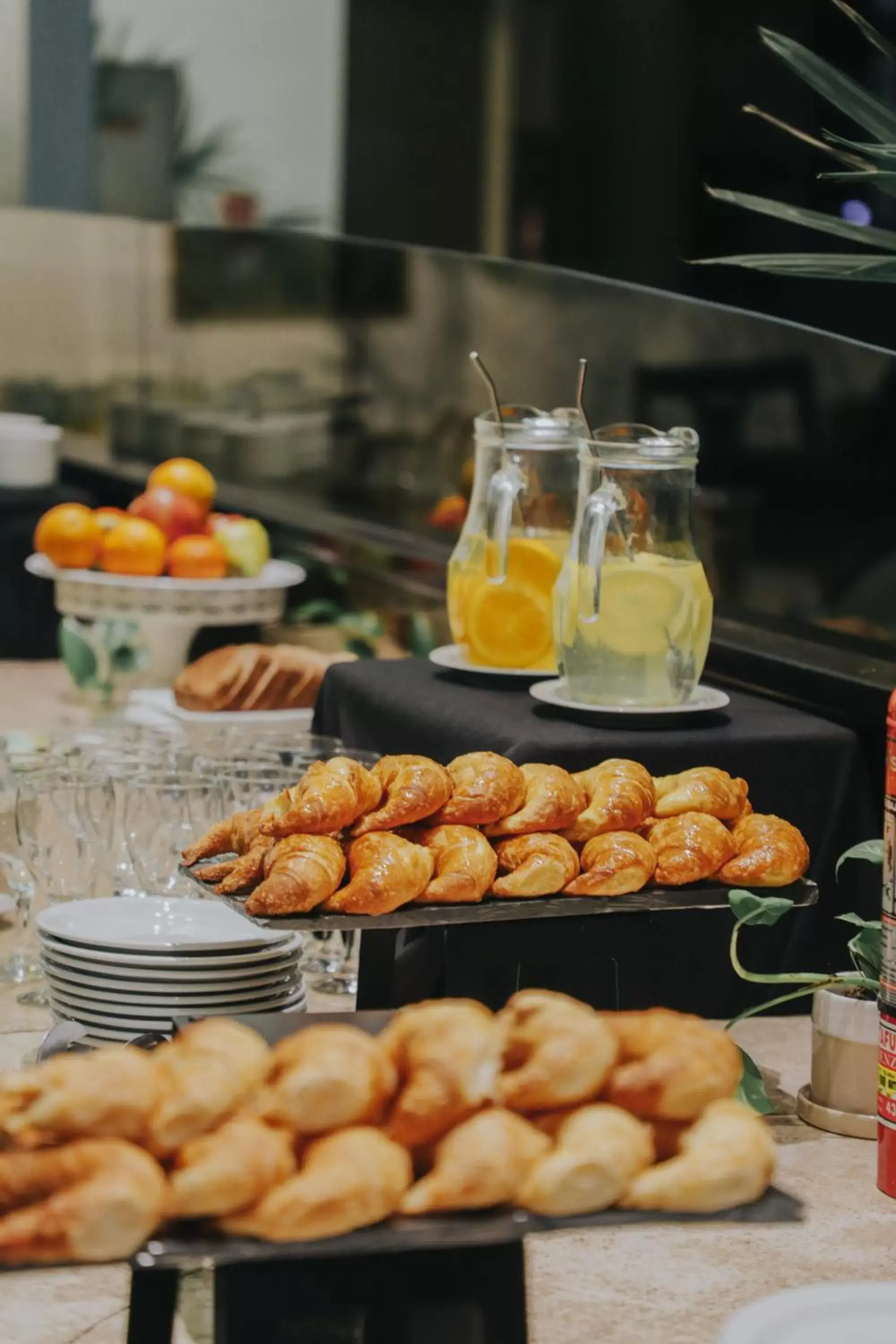 Breakfast in Plaza Real Suites Hotel