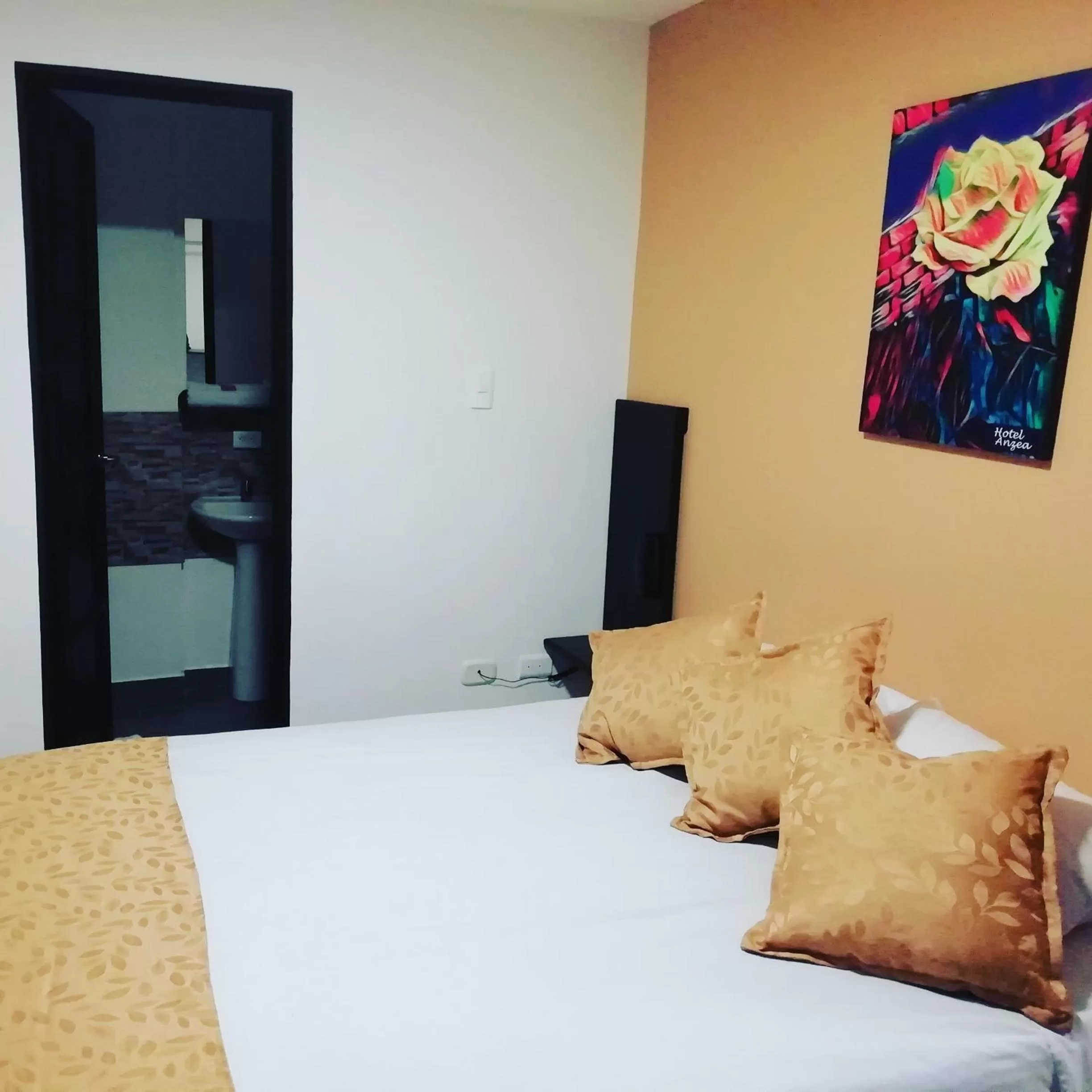 Bedroom, Bed in Hotel Anzea