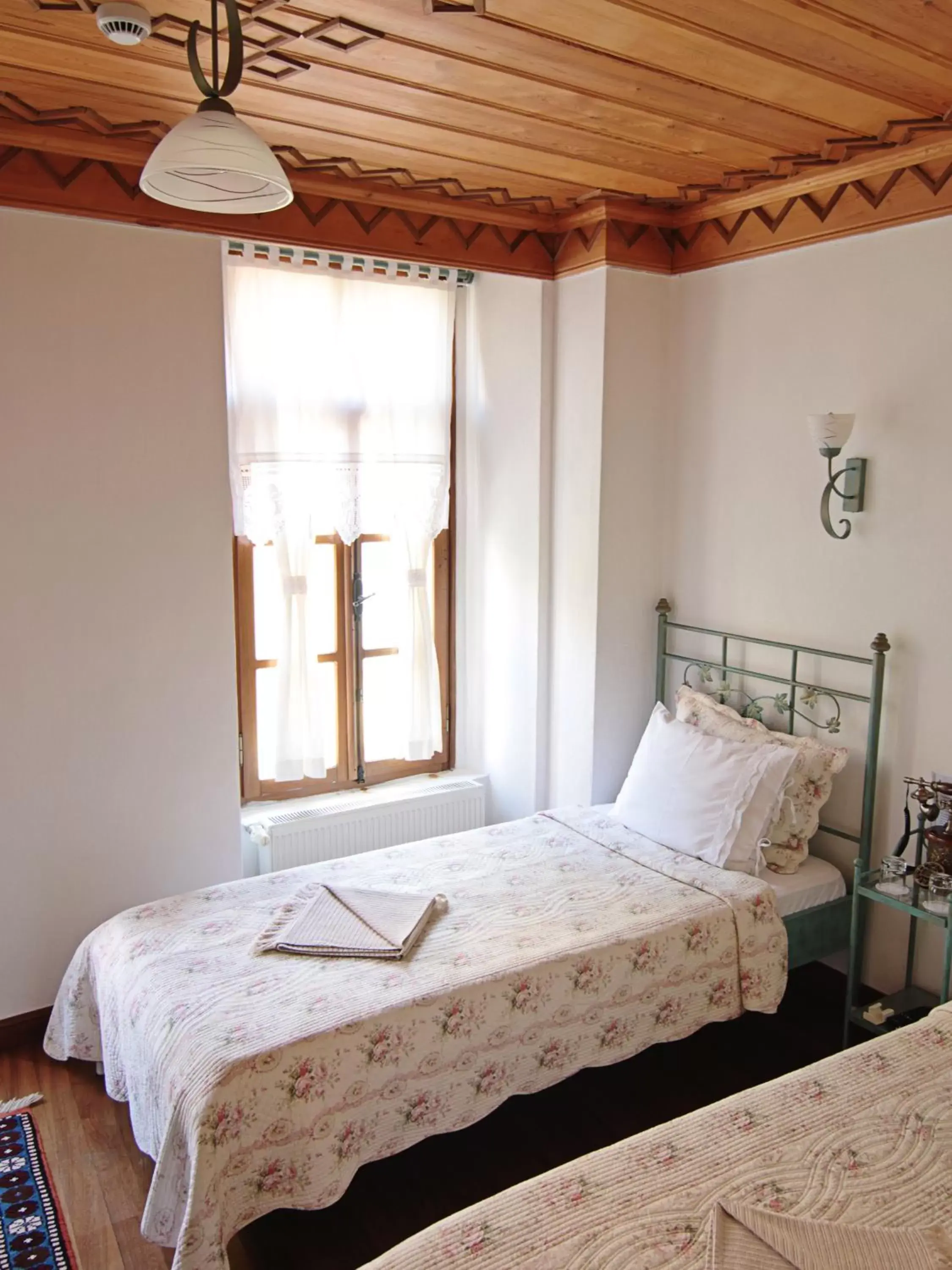 Bed in Hotel Des Etrangers - Special Category Bed in Hotel Des Etrangers - Special Category