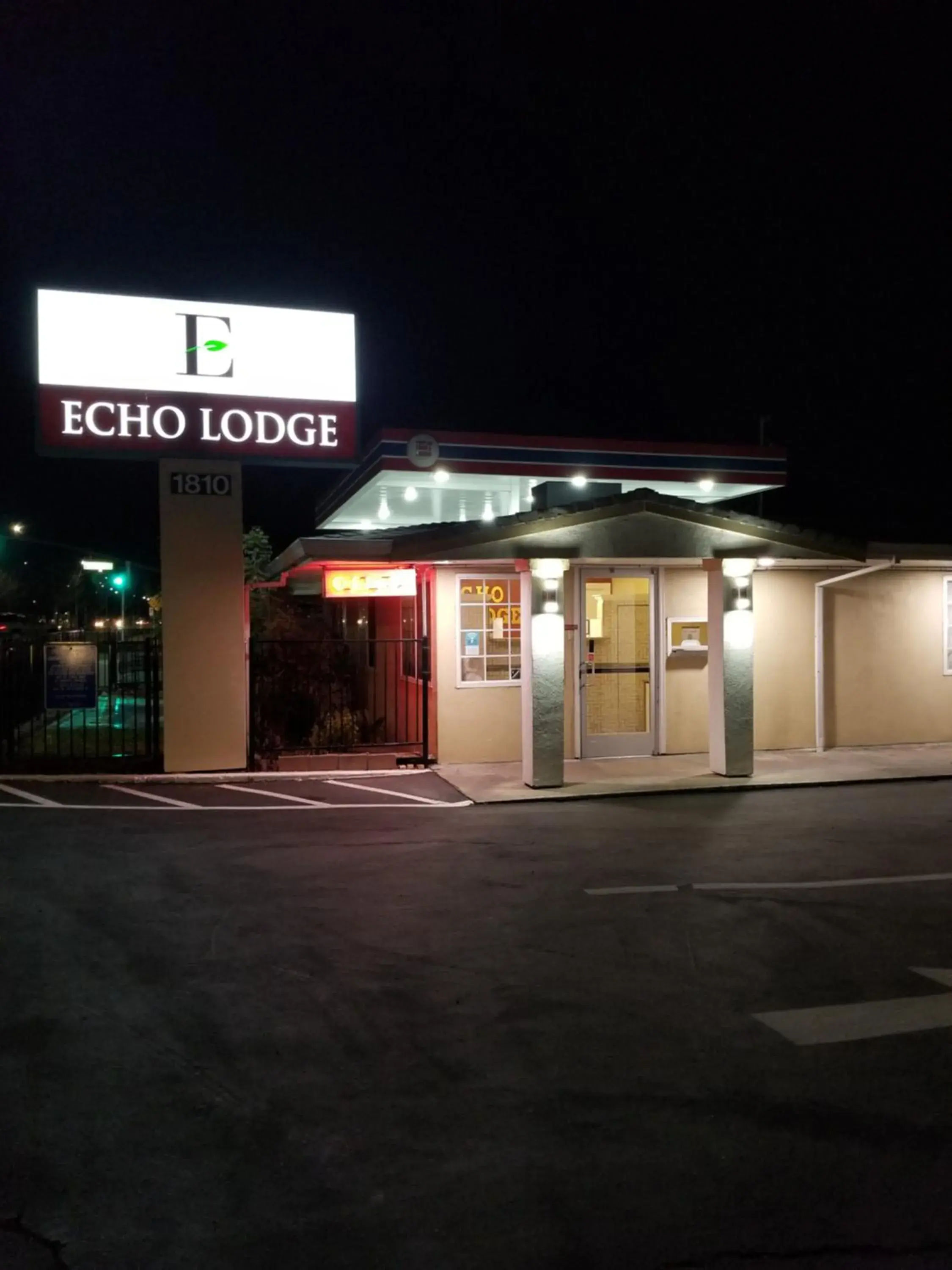 Echo Lodge