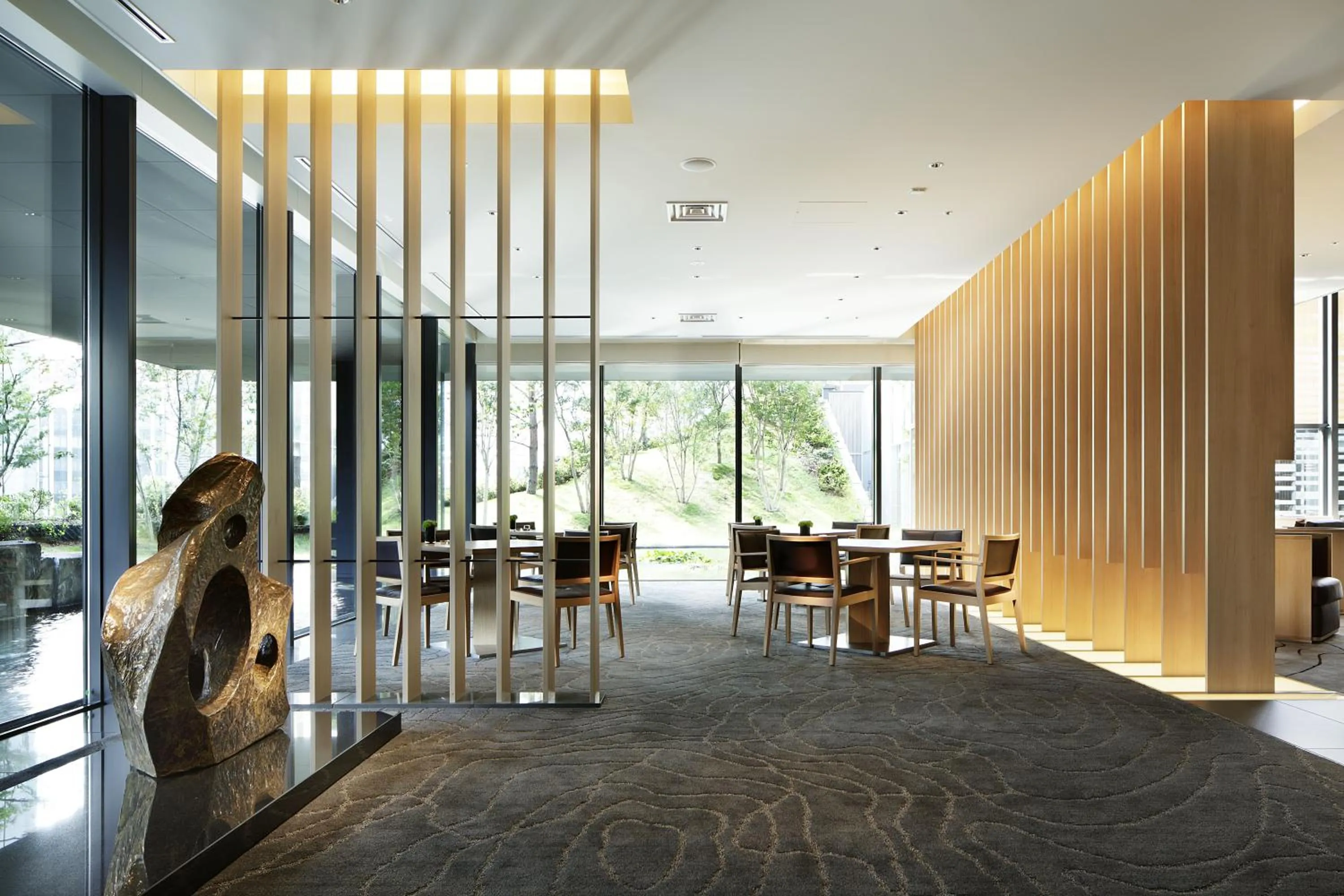 Restaurant/places to eat in The Capitol Hotel Tokyu