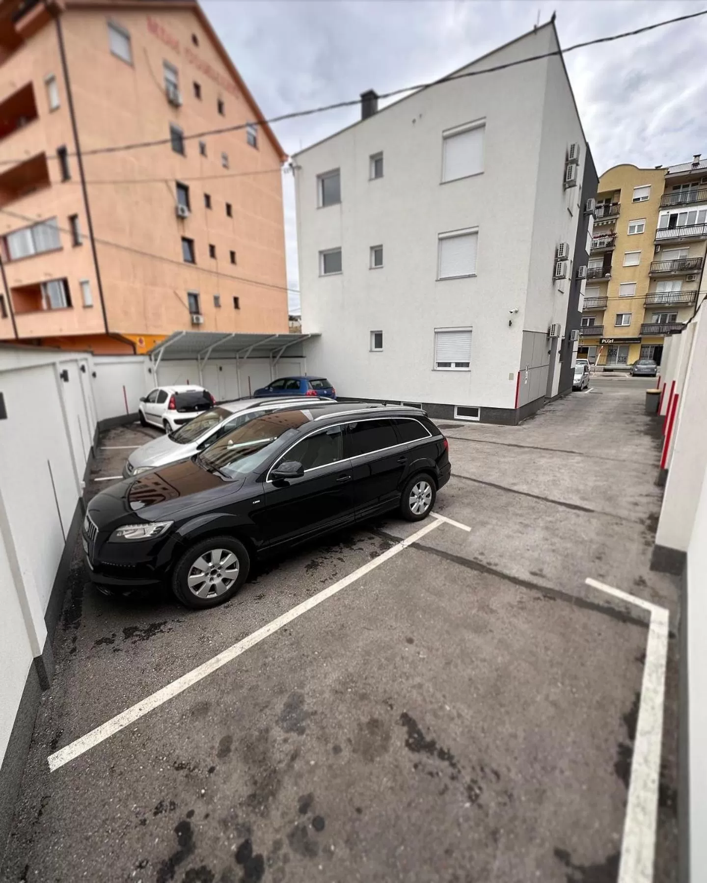 Parking in Motel Centar