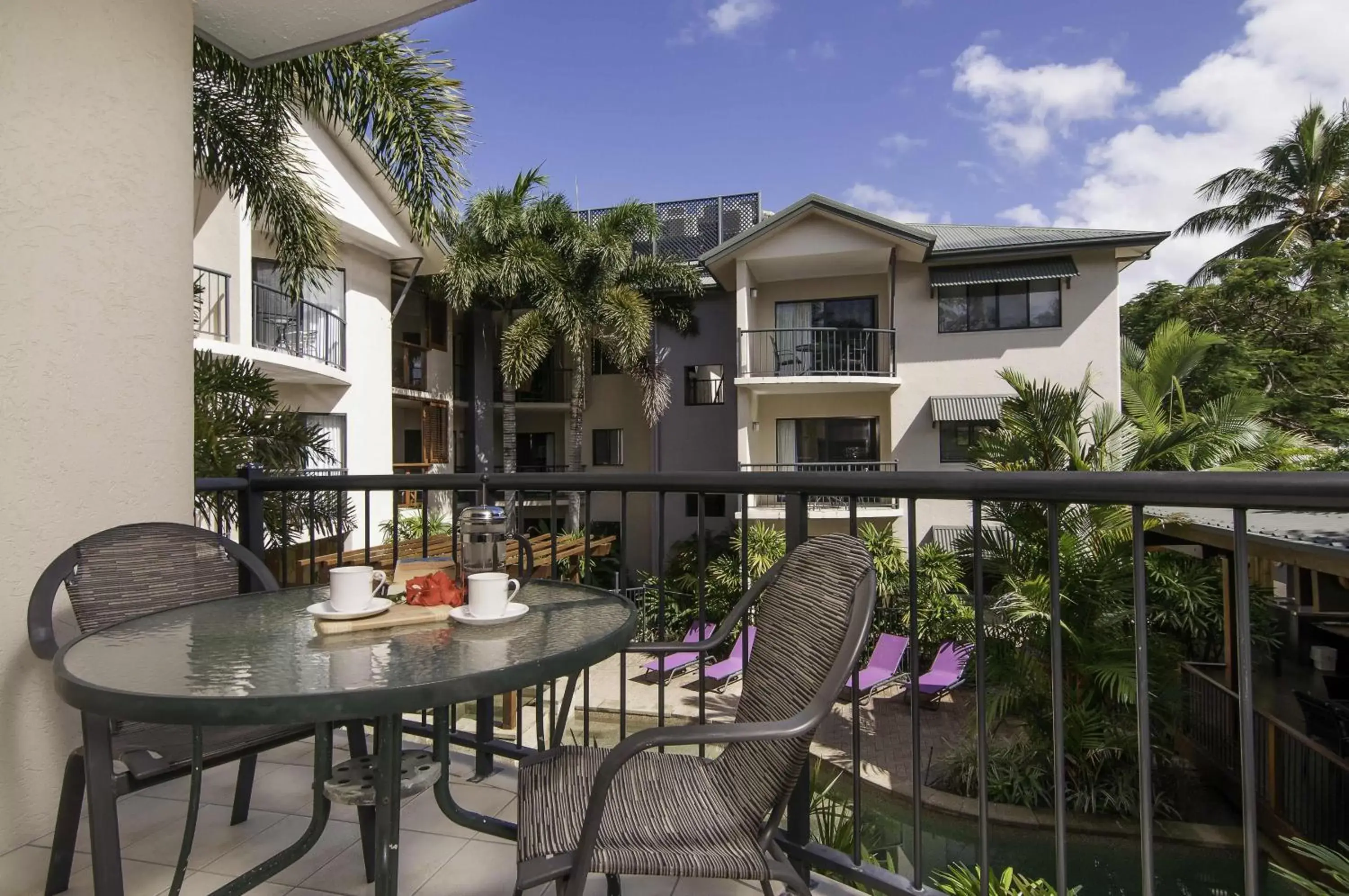 Dining area in Bay Villas Resort