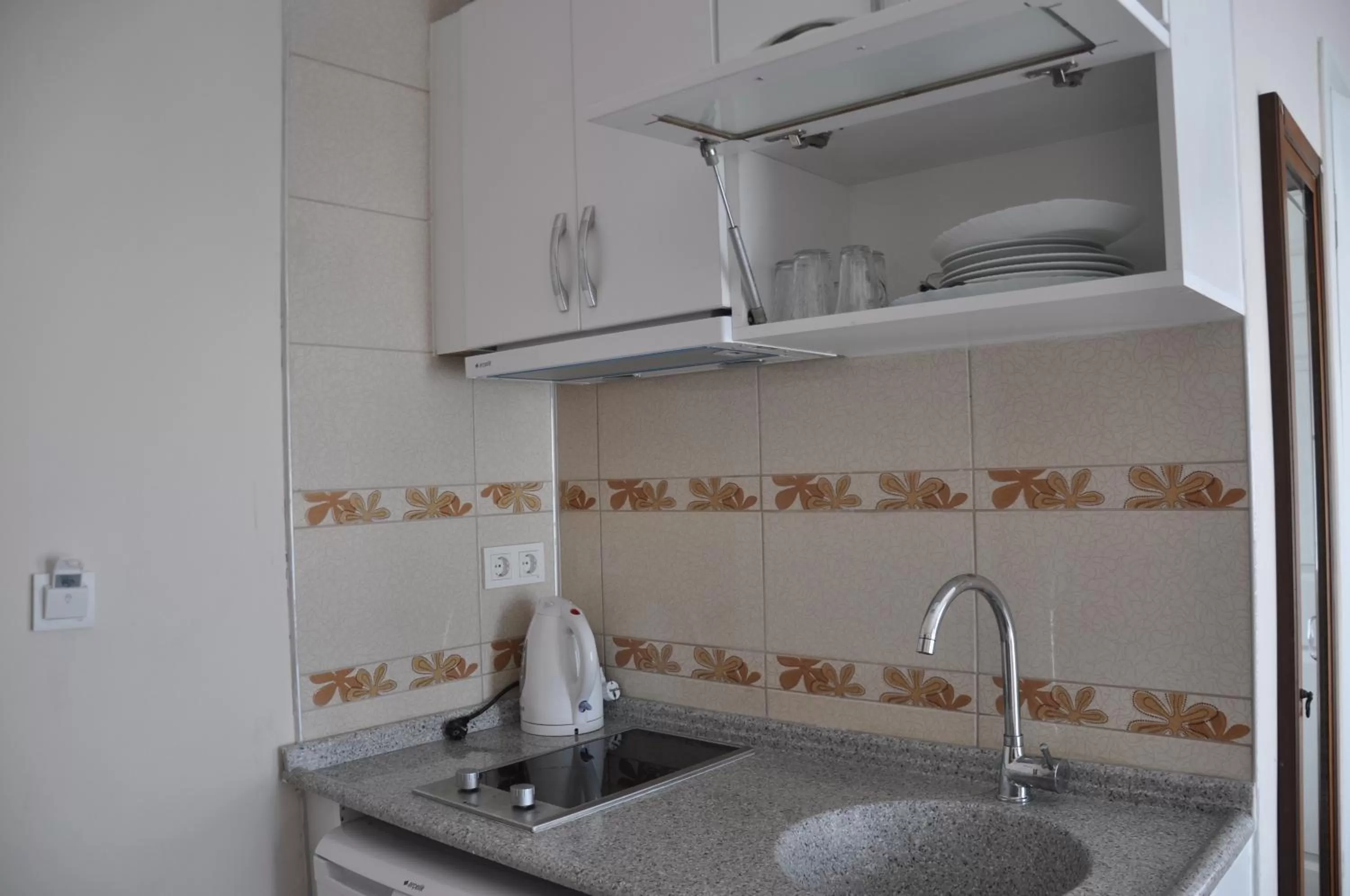 Kitchen or kitchenette in Ede Apart Otel