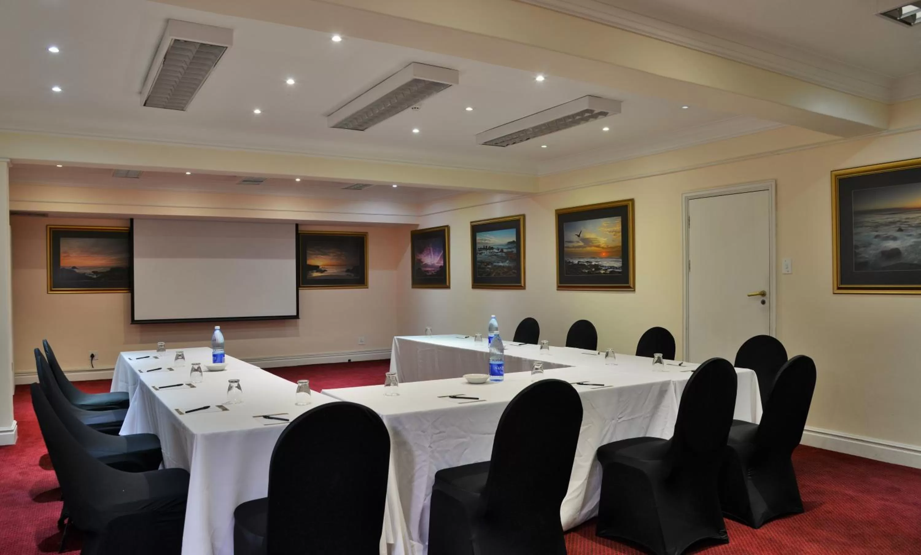 Meeting/conference room in The Capetonian - Halal