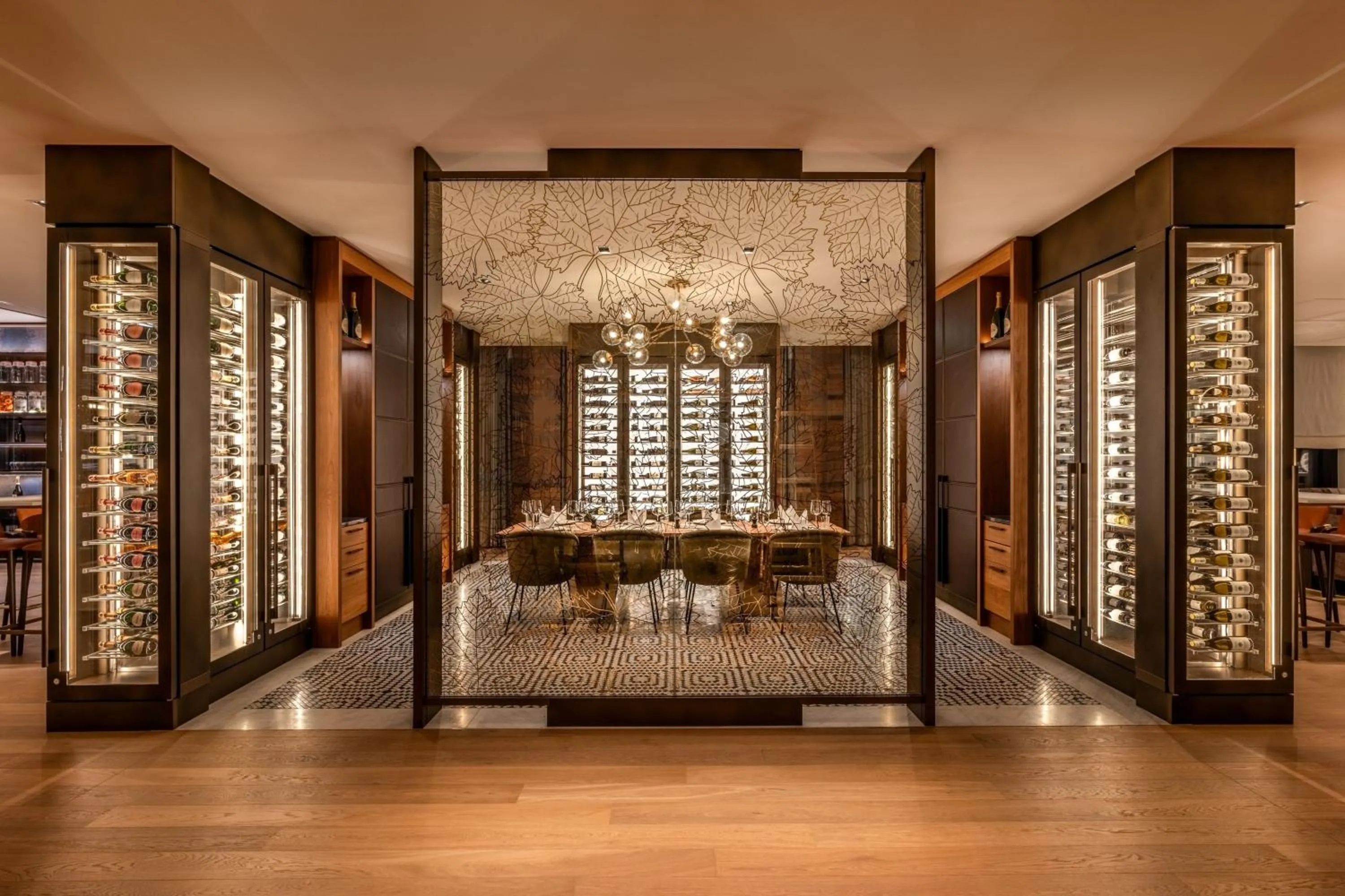 Restaurant/places to eat in Munich Marriott Hotel City West