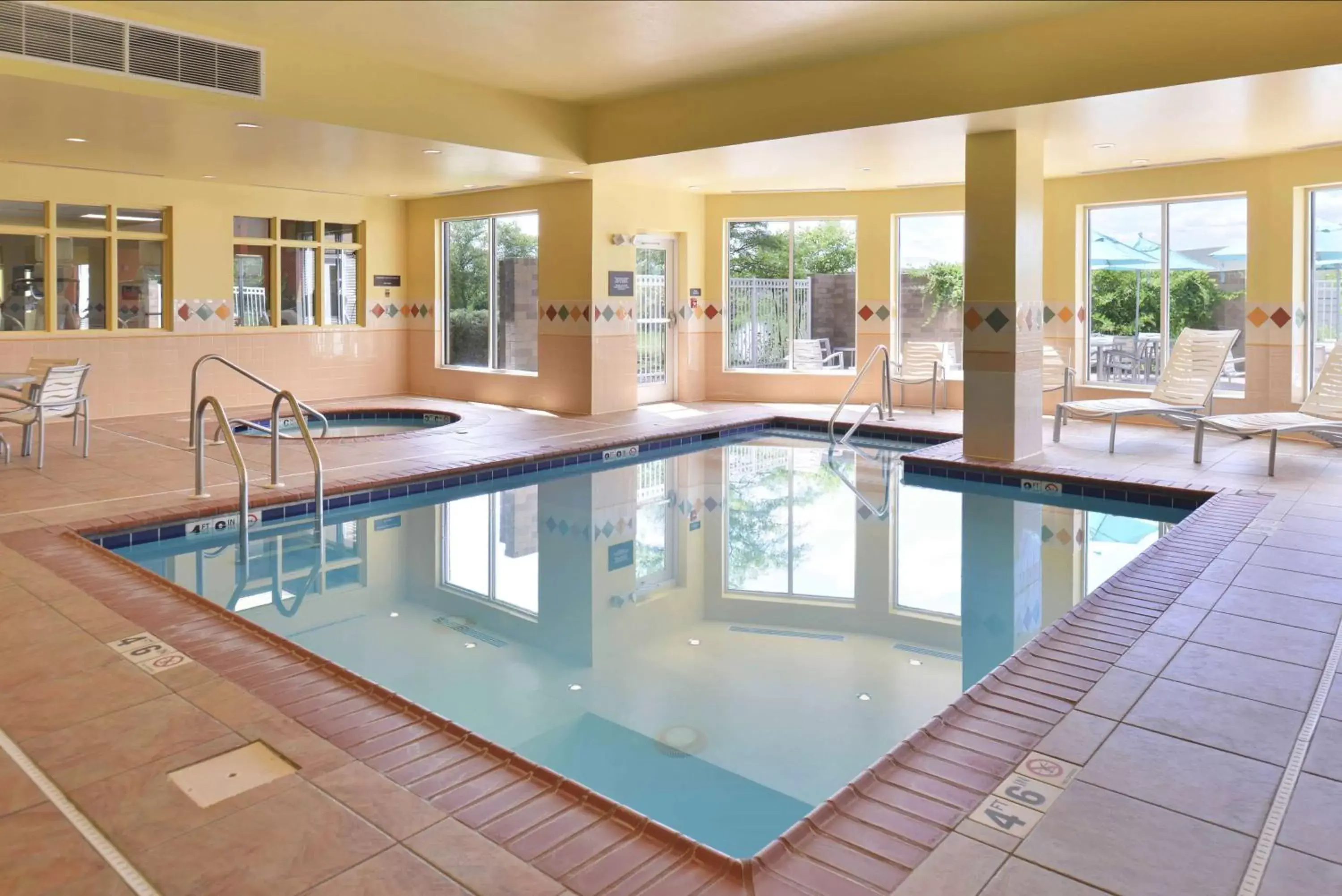 Pool view, Swimming Pool in Hilton Garden Inn Indianapolis/Carmel