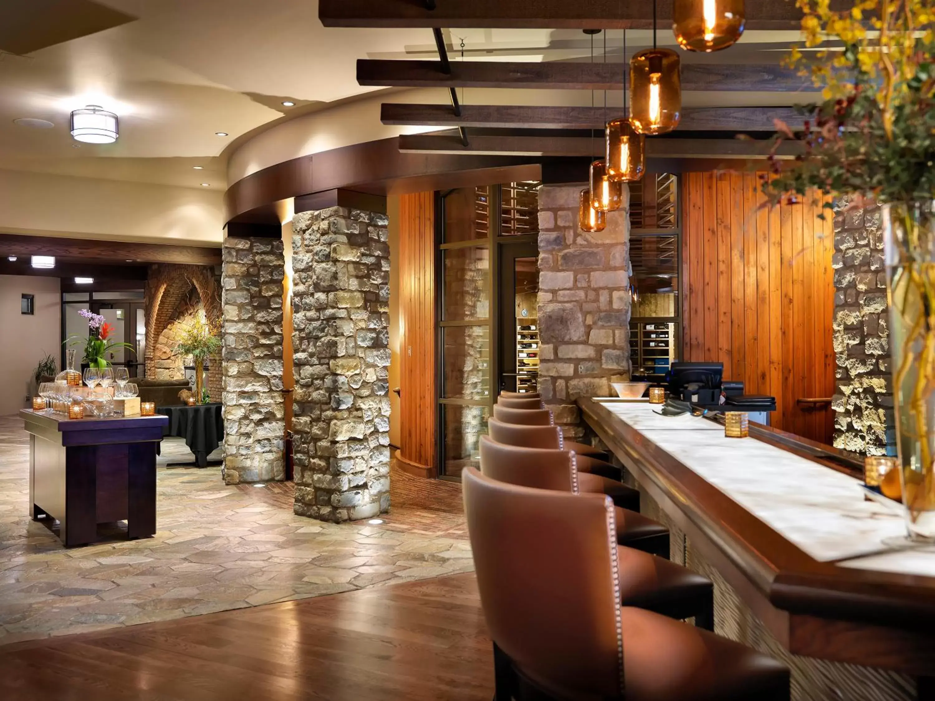 Restaurant/places to eat, Lounge/Bar in The Lodge at Flying Horse