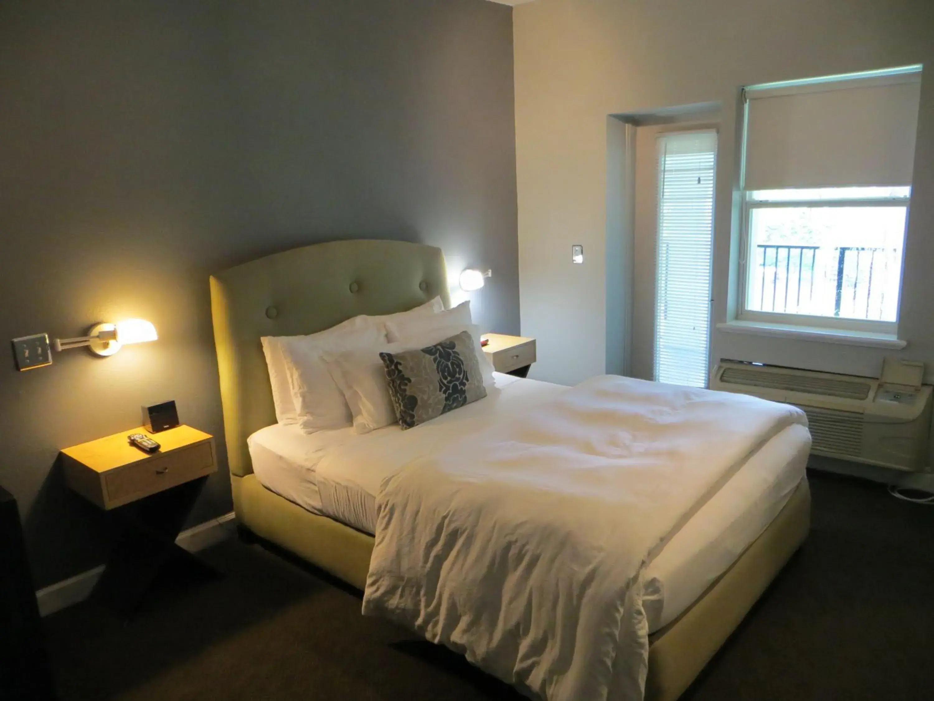 Bed in Eo Inn - Downtown Orlando