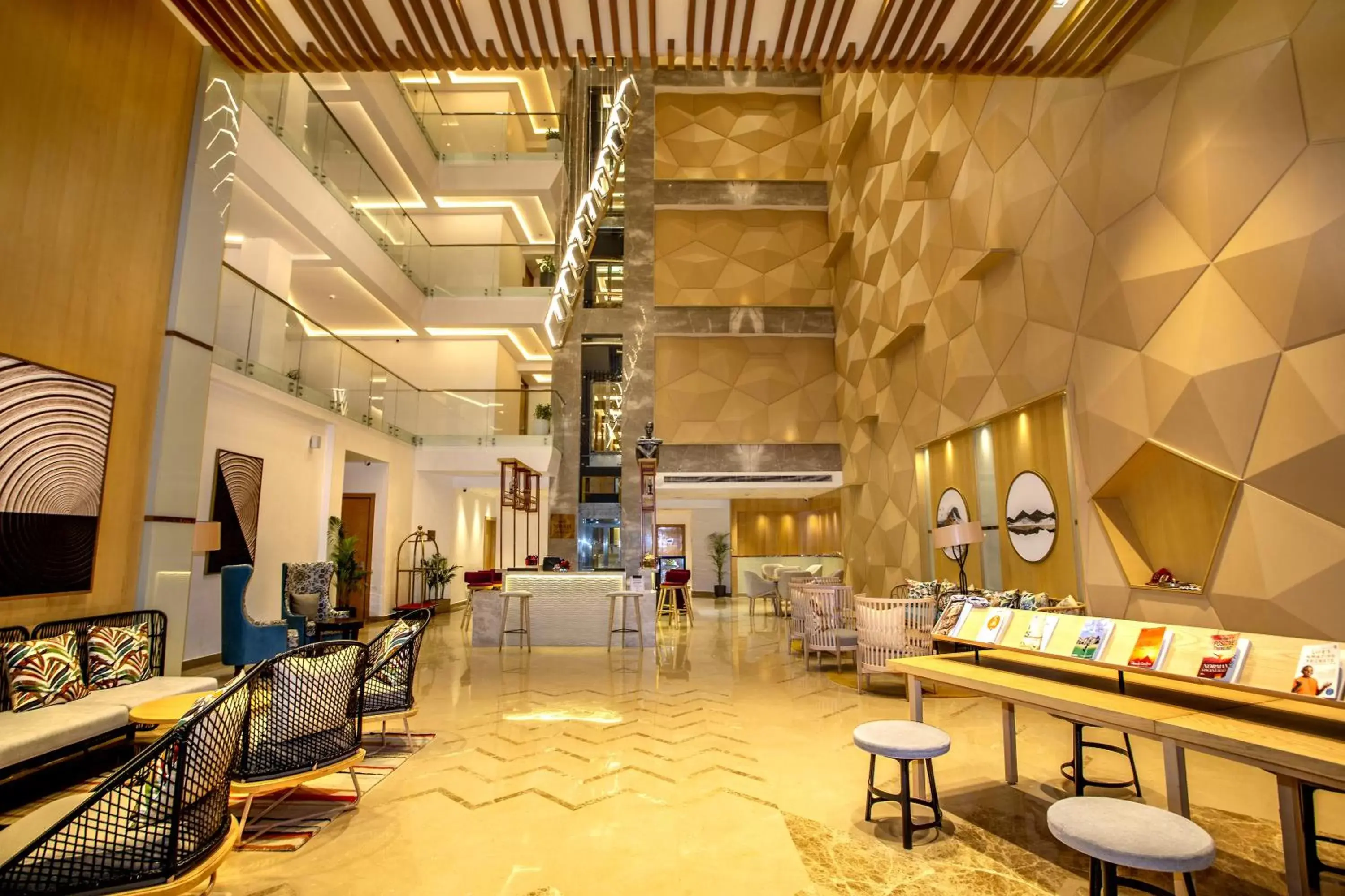 Lobby or reception, Restaurant/Places to Eat in Ramada by Wyndham Katra Station Road