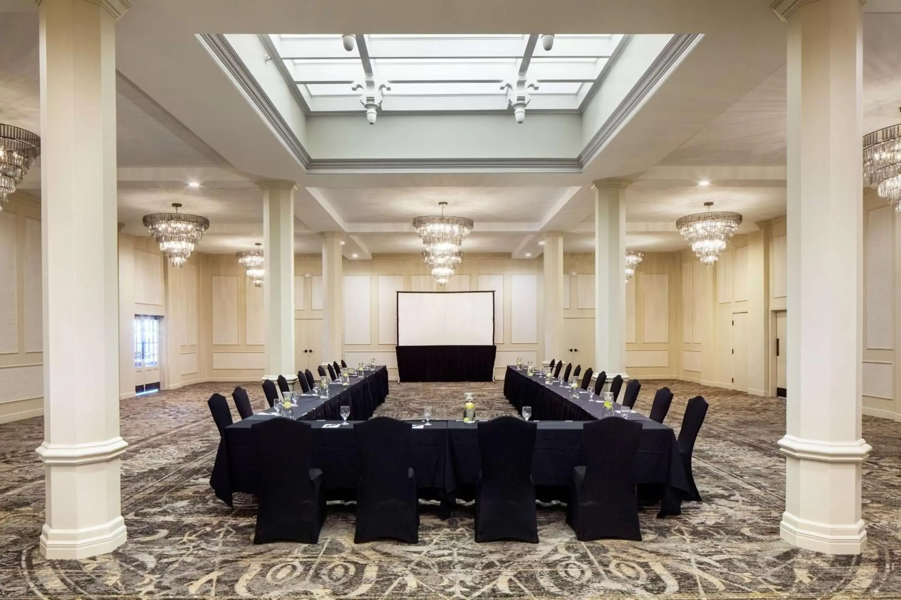 Meeting/conference room in The Elms Hotel & Spa, a Destination by Hyatt Hotel