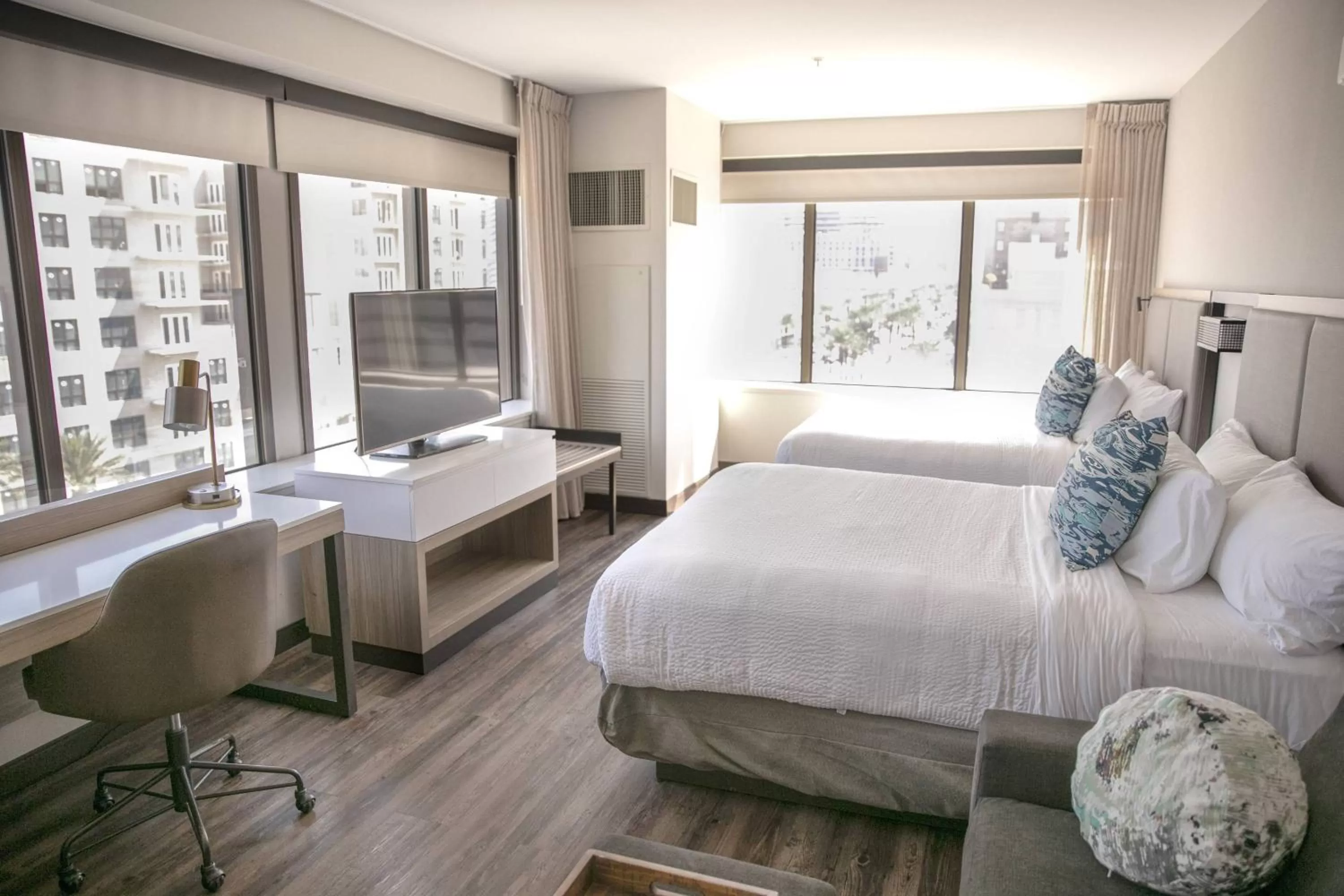 Bedroom, Bed in SpringHill Suites by Marriott New Orleans Downtown/Canal Street