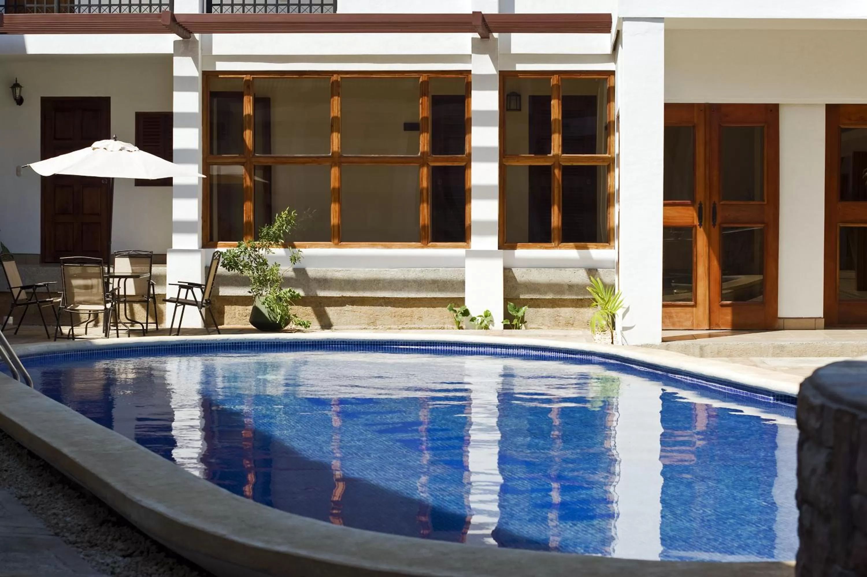 Swimming pool in Hotel Mozonte