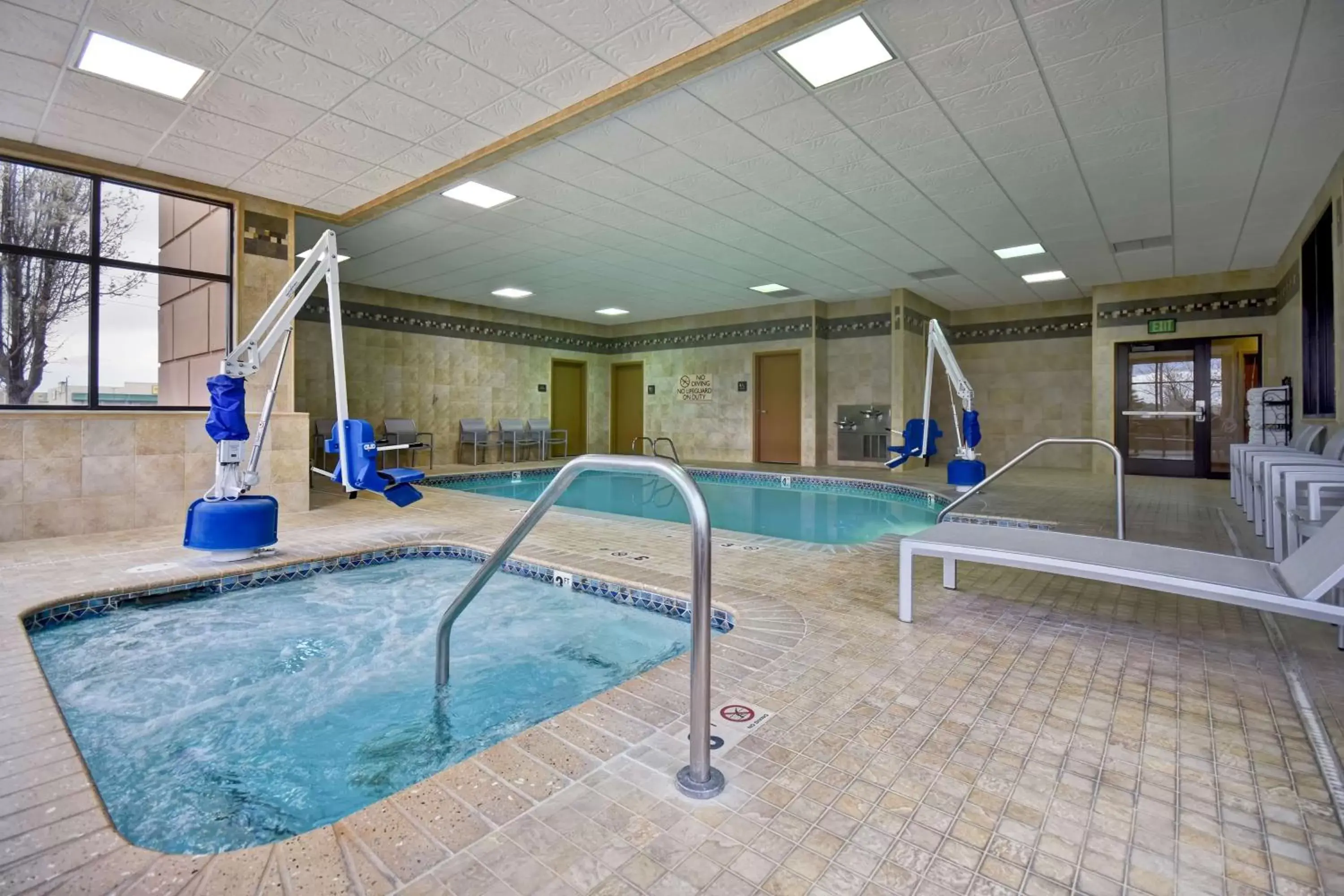 Swimming Pool in Hilton Garden Inn Twin Falls