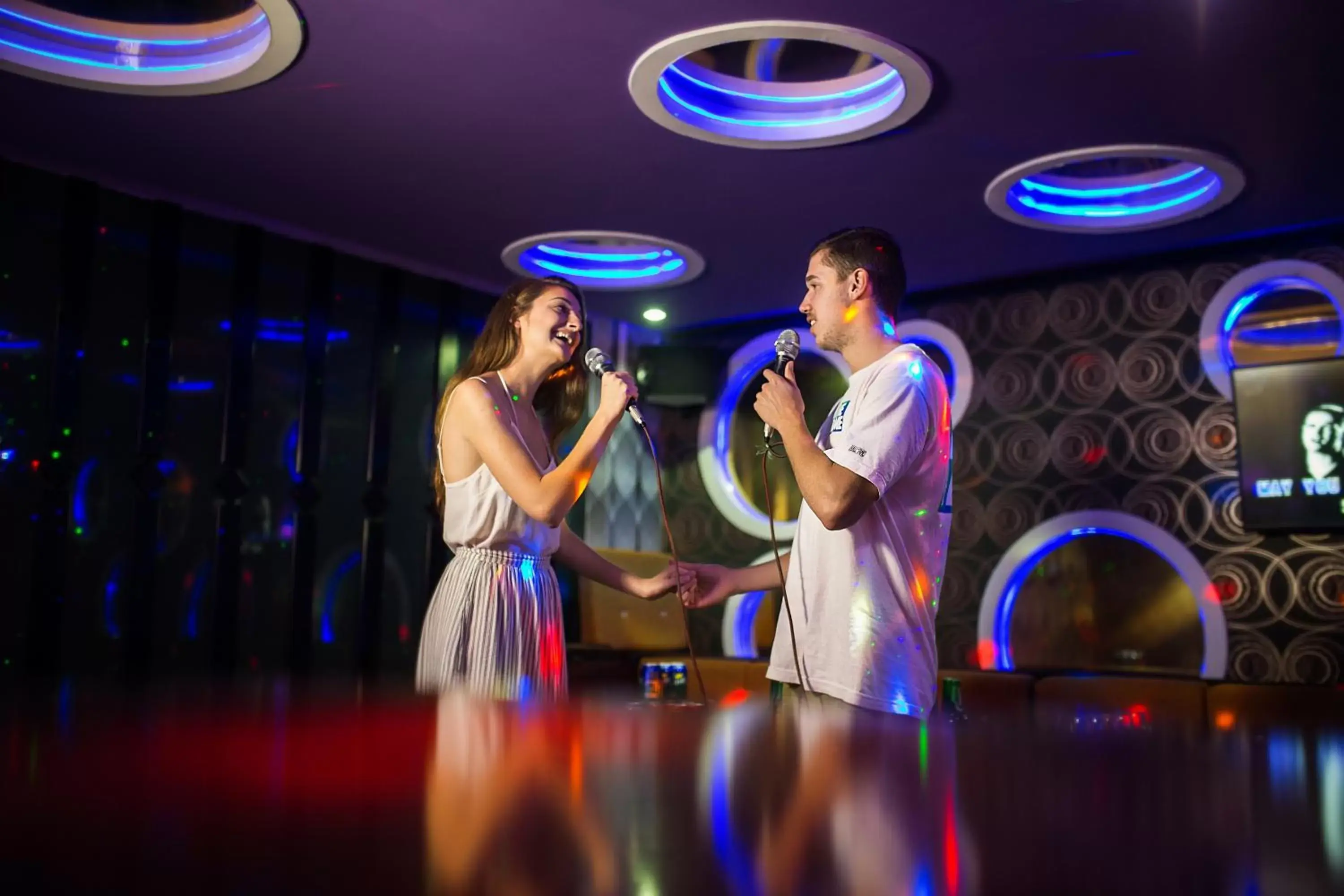 Karaoke, Evening Entertainment in Muong Thanh Holiday Hoi An Hotel