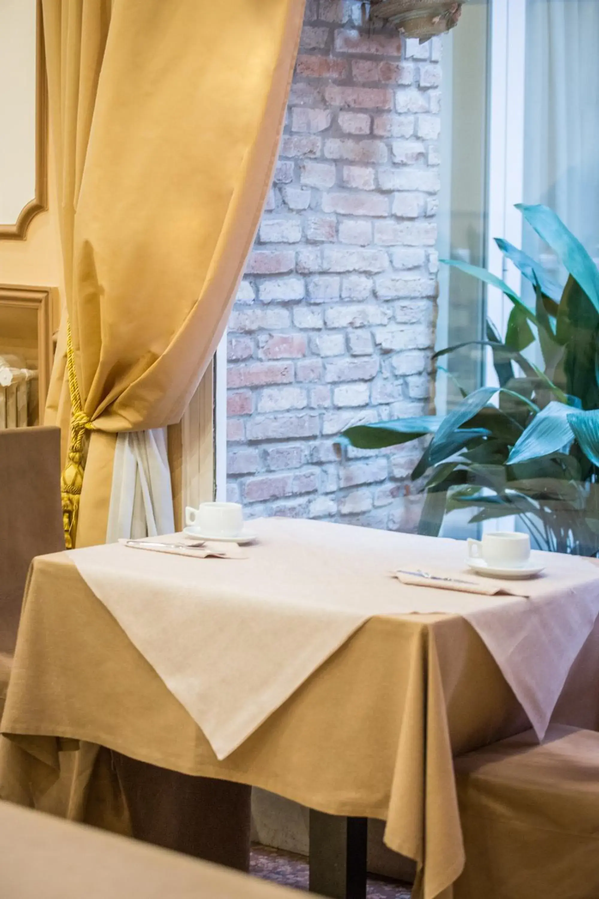 Restaurant/places to eat in Hotel Europa Restaurant/places to eat in Hotel Europa