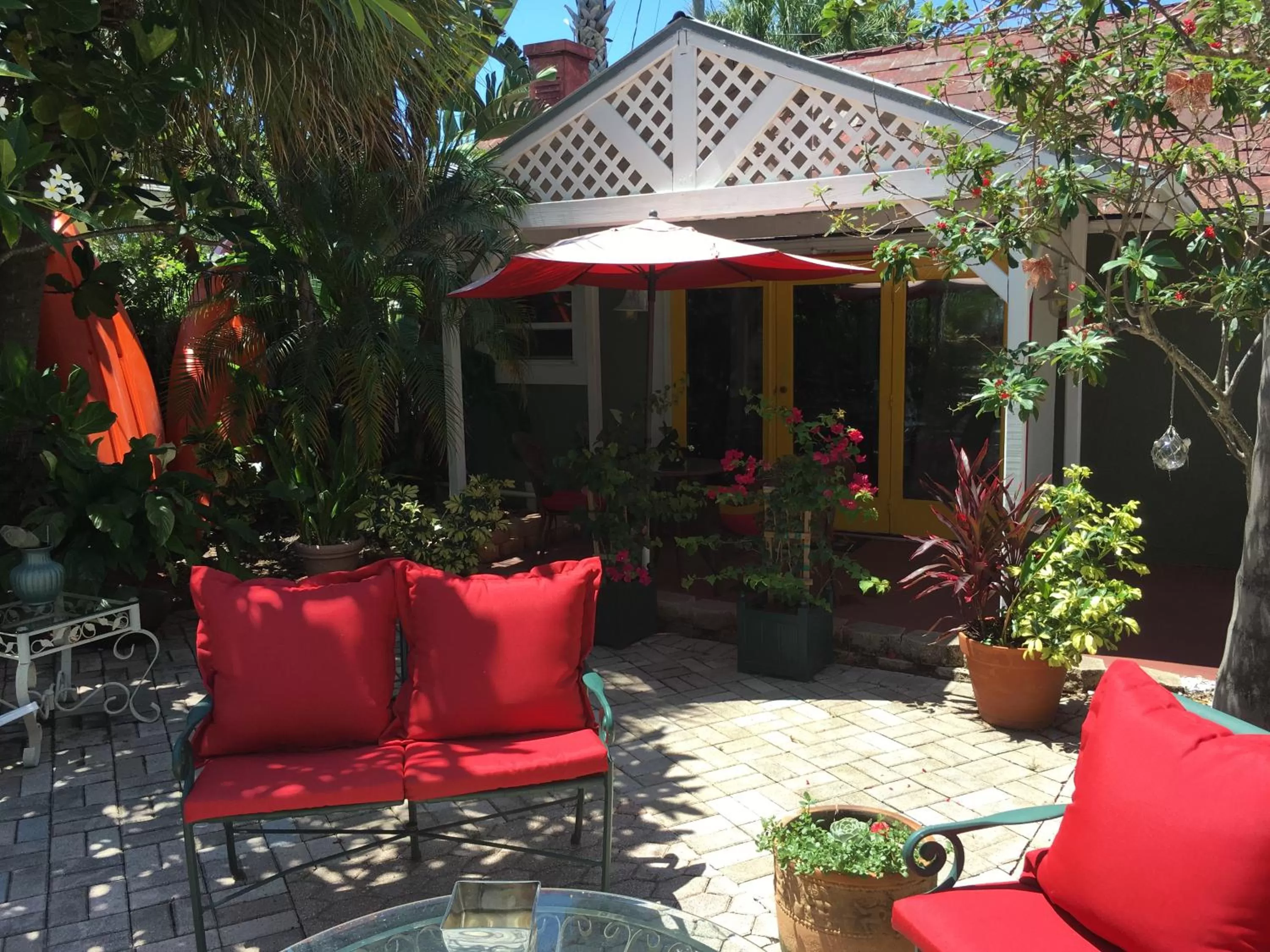 Patio in Sea Breeze Manor Inn