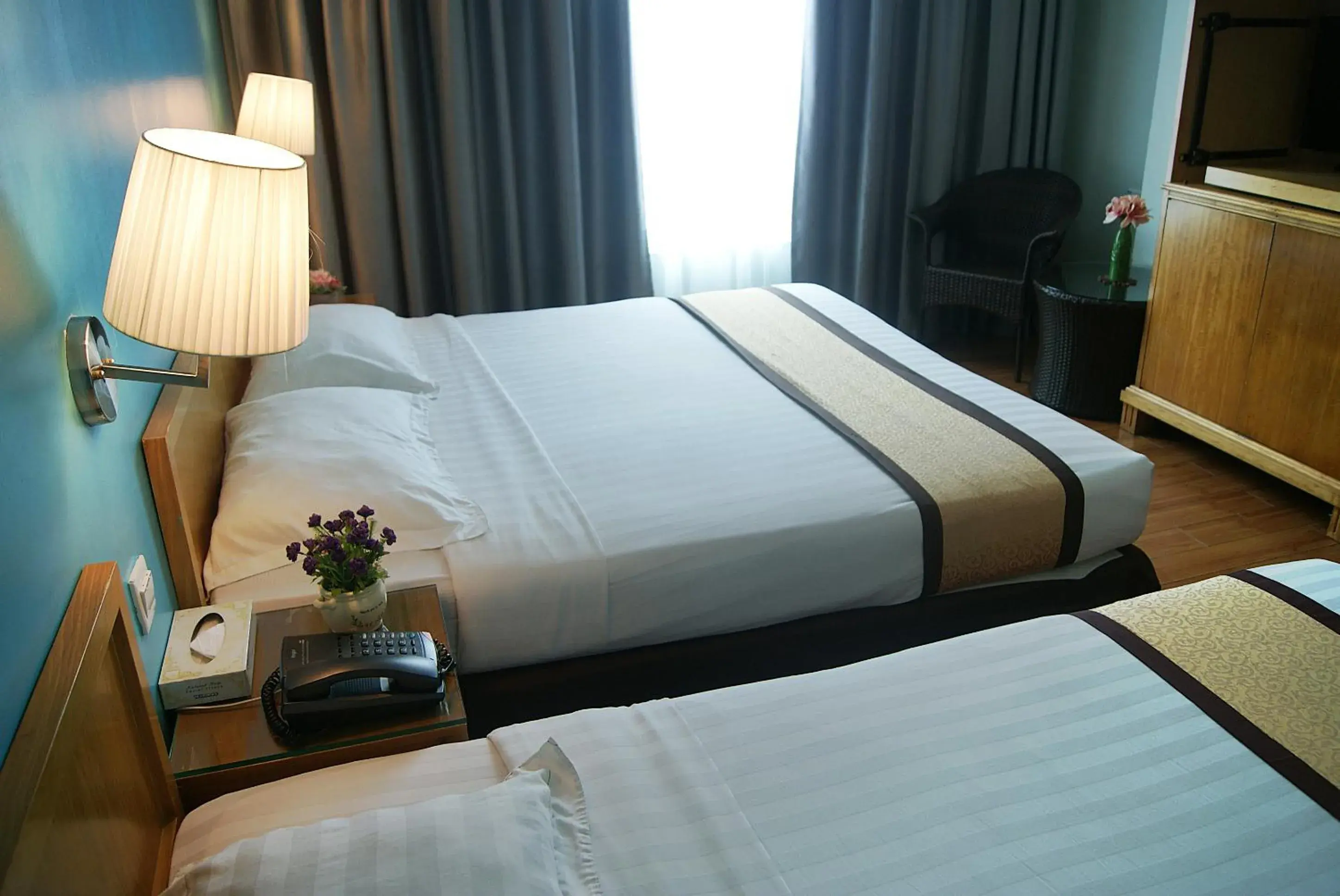 Bed in Tang Dynasty Bay Hotel