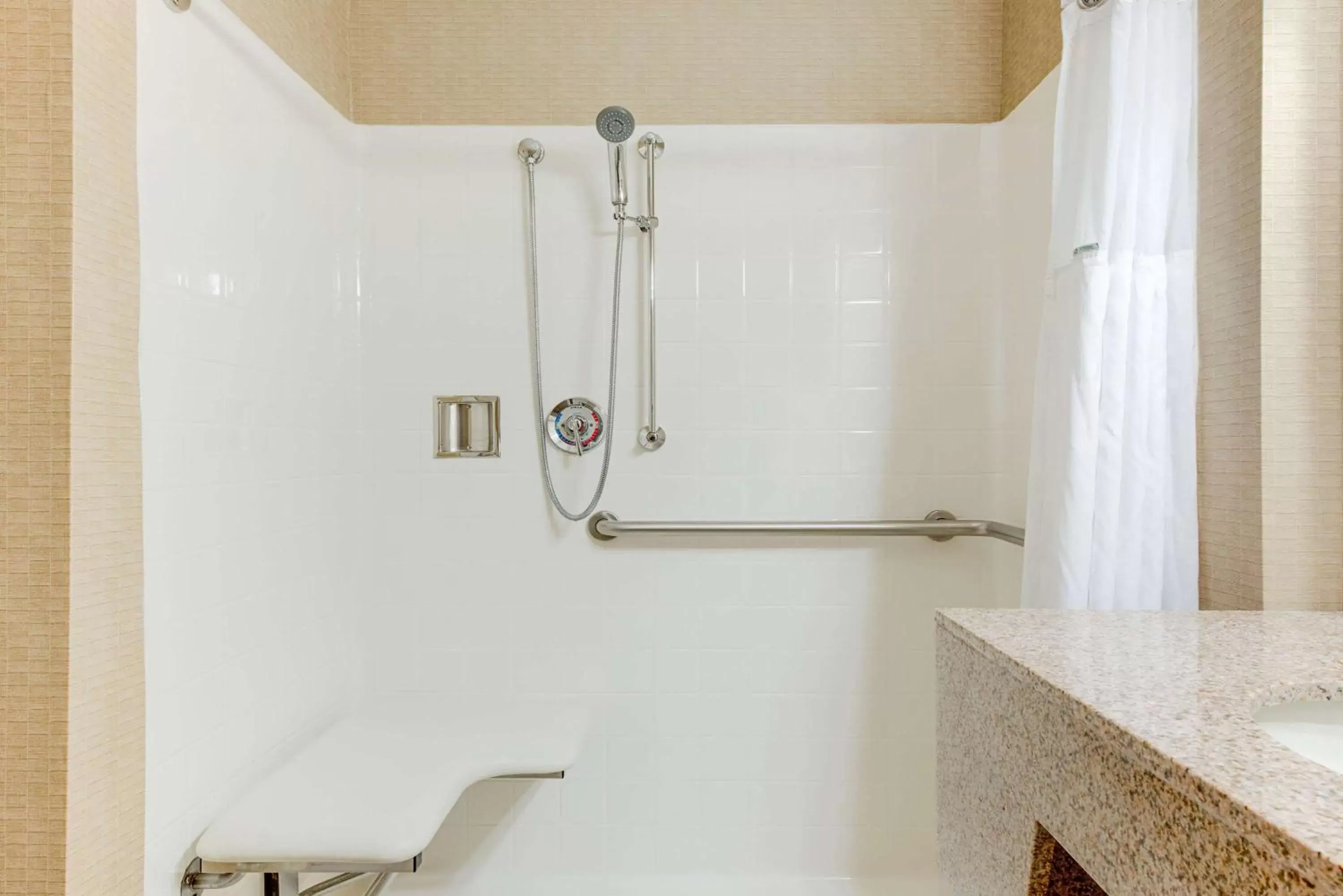 Shower, Bathroom in Wingate by Wyndham - York