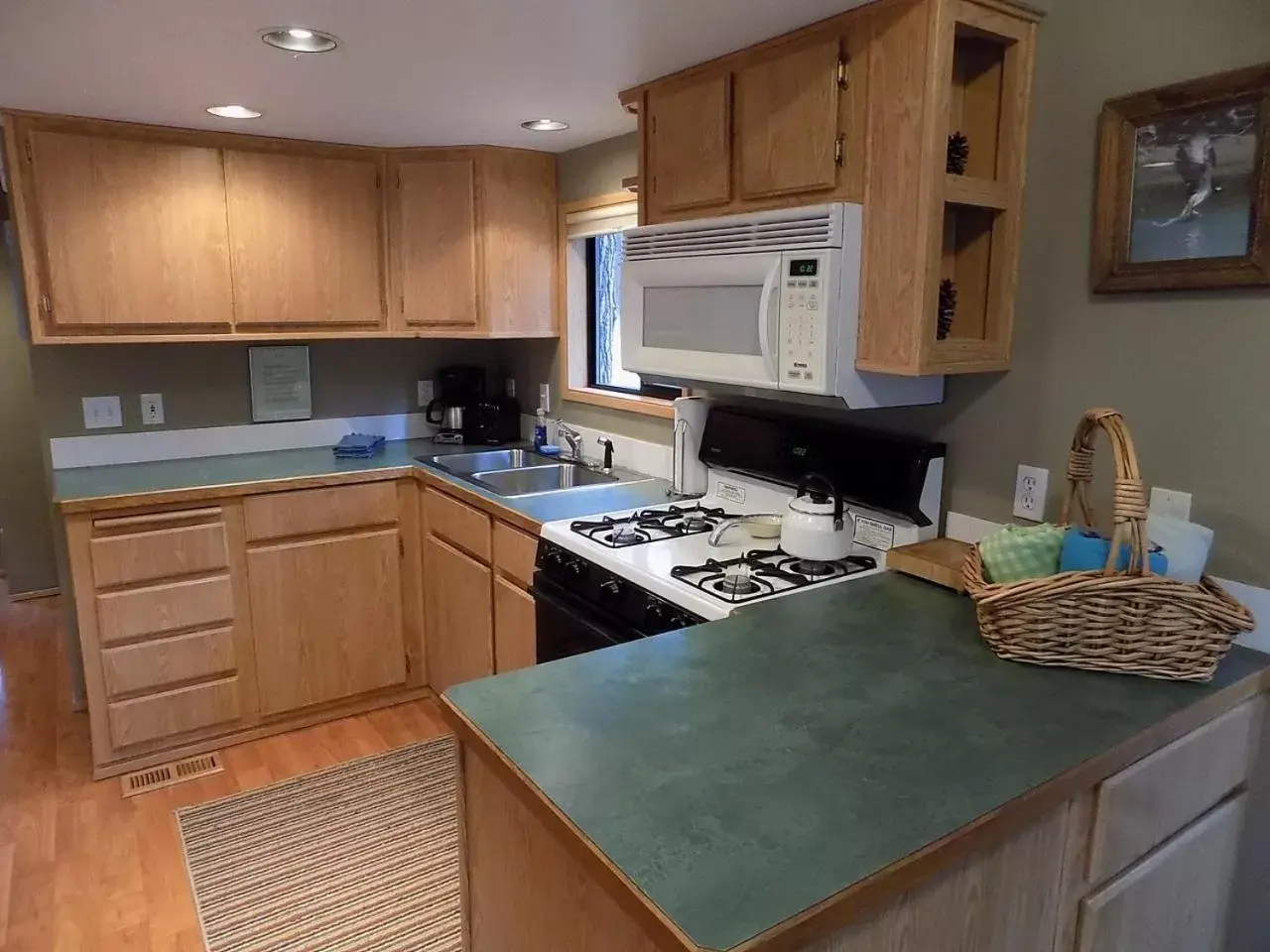 Kitchen/Kitchenette in Cold Springs Resort