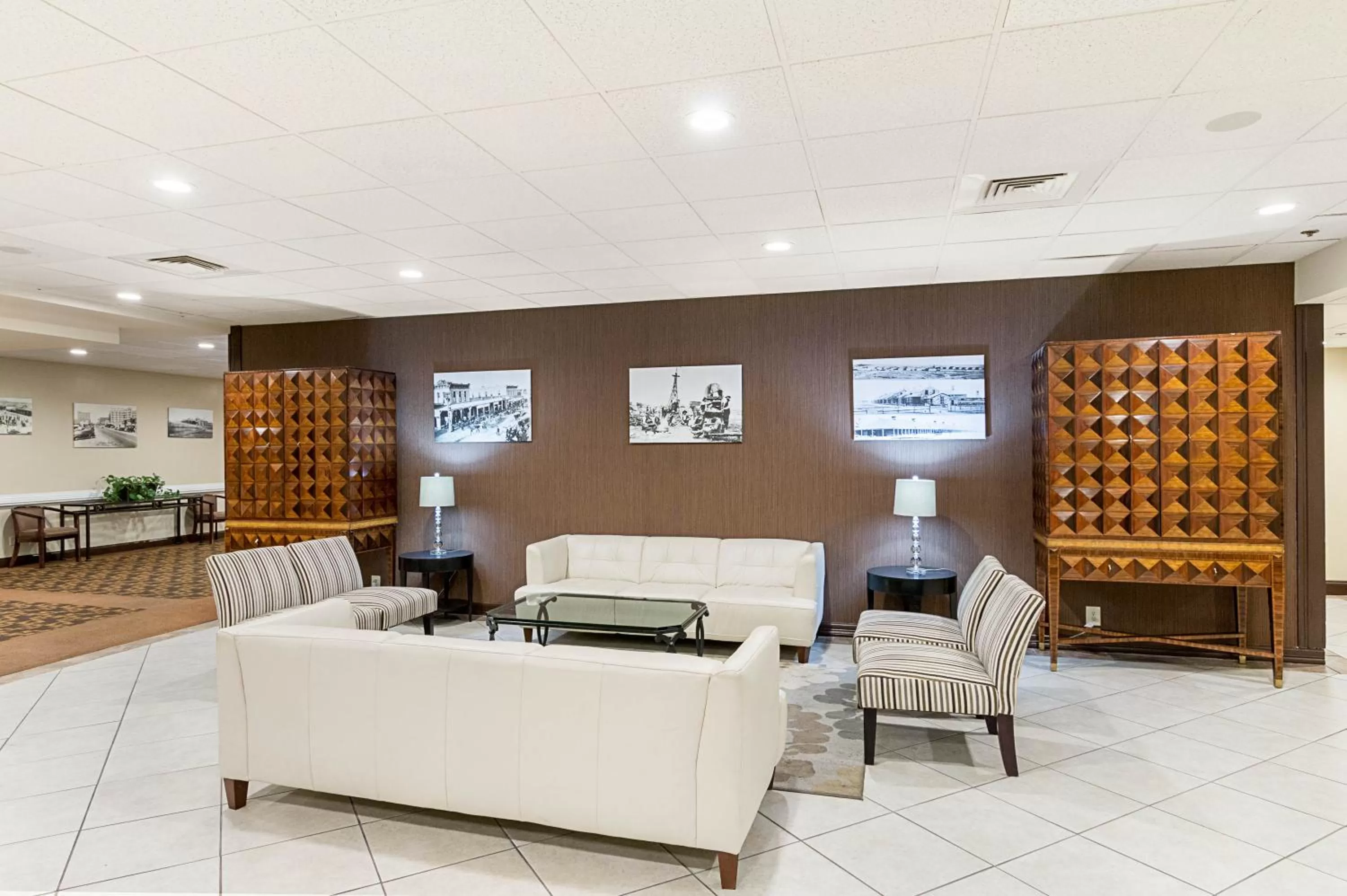 Lobby or reception in Clarion Hotel San Angelo near Convention Center