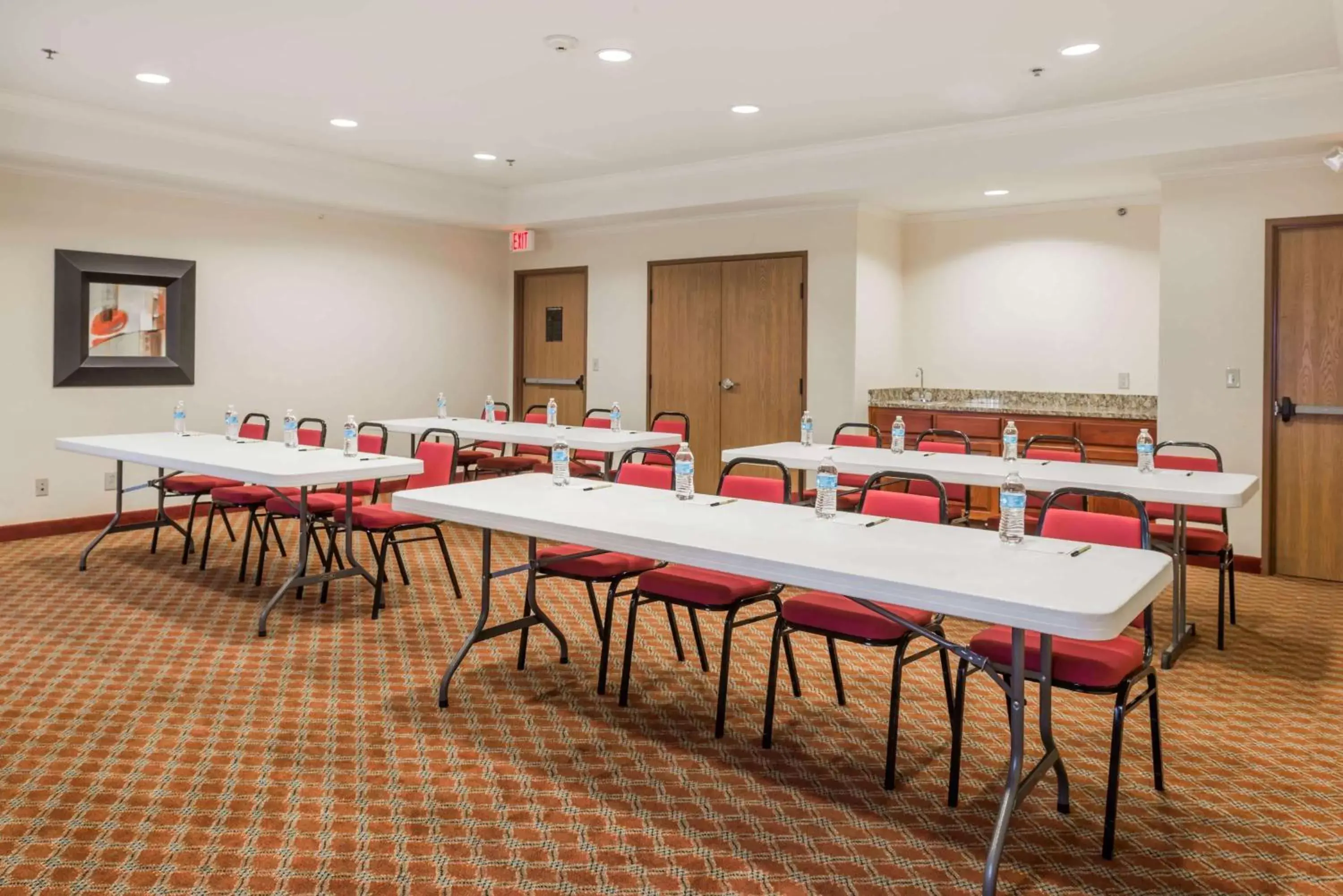 Meeting/conference room in Super 8 by Wyndham St Robert Ft Leonard Wood Area