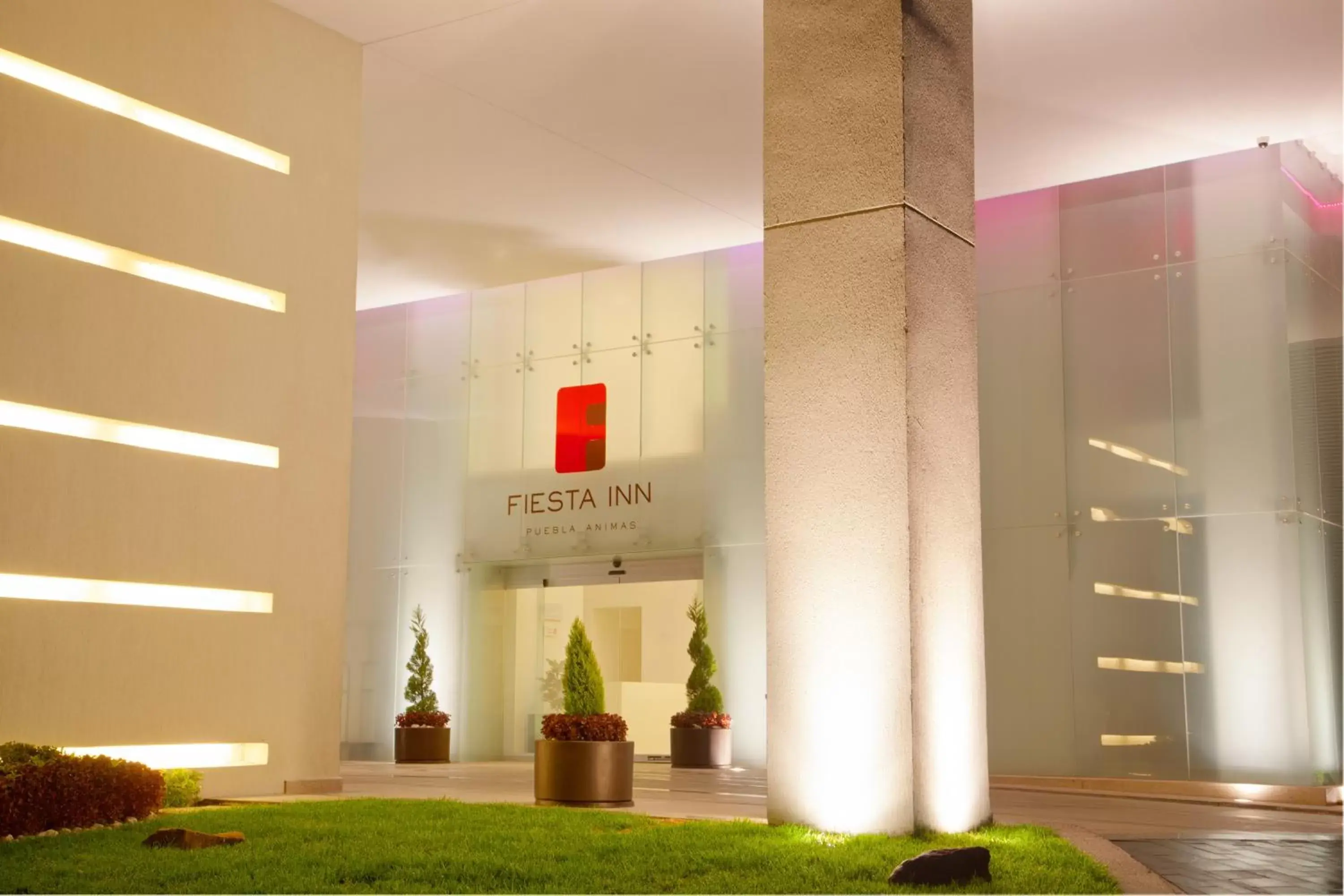 Property building in Fiesta Inn Puebla Las Animas Property building in Fiesta Inn Puebla Las Animas