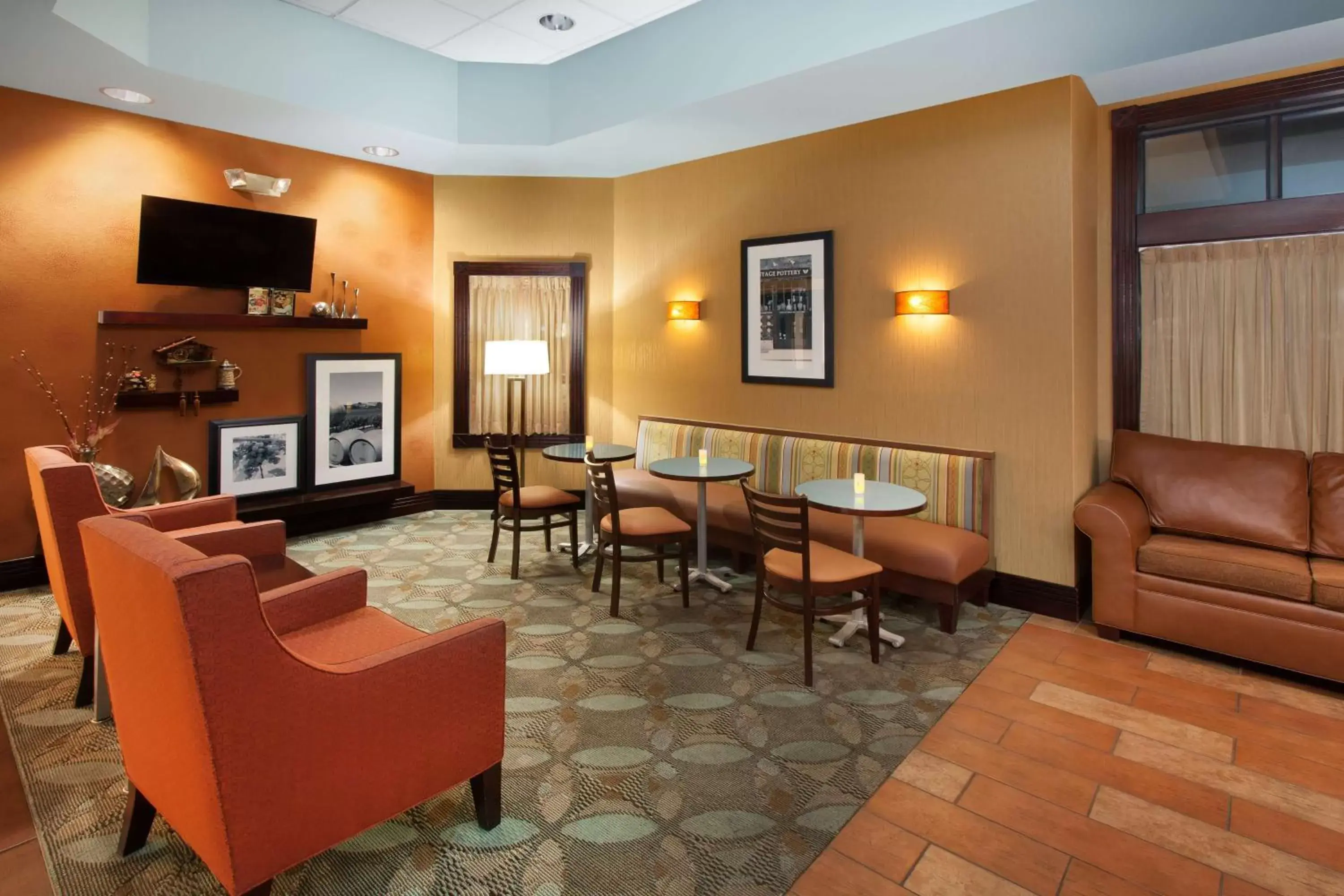 Lobby or reception in Hampton Inn Birch Run