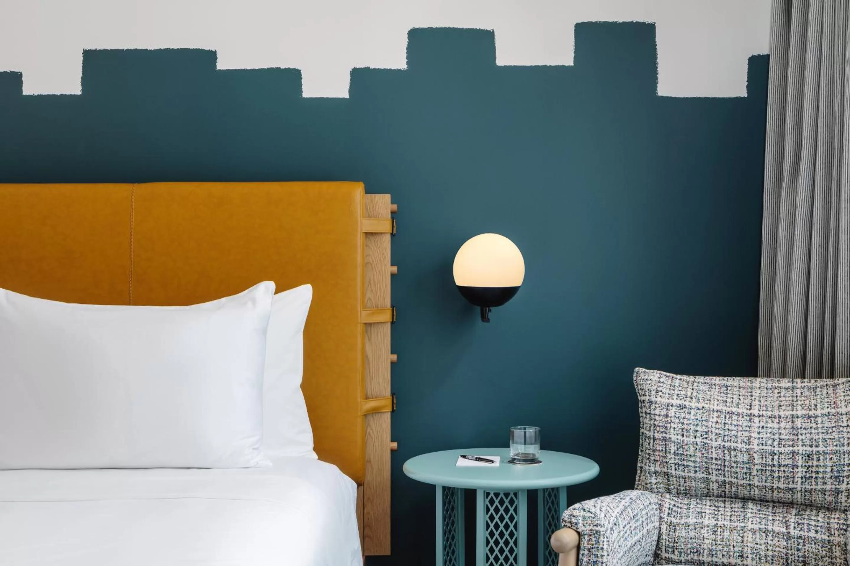 Seating area, Bed in Origin Austin, a Wyndham Hotel