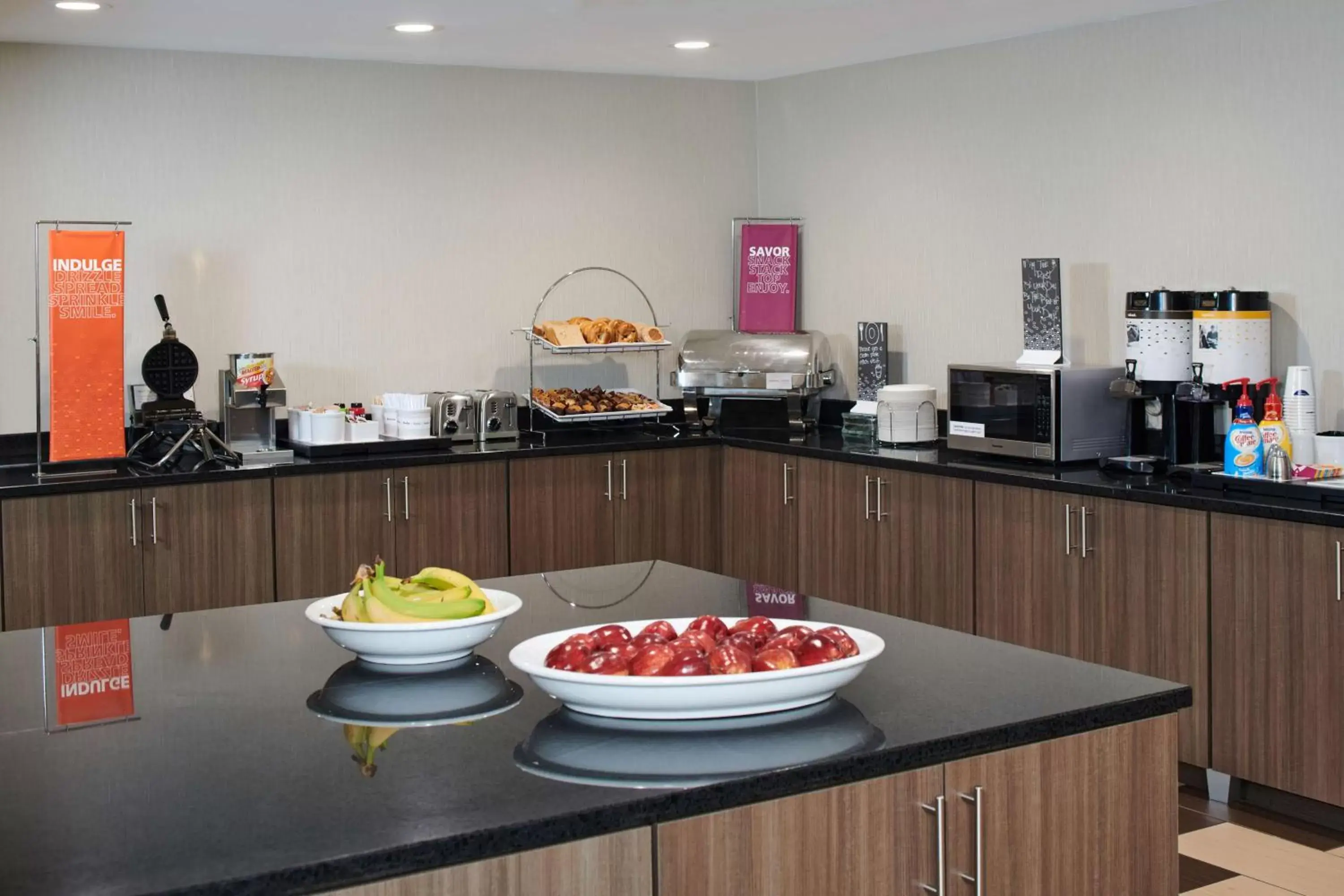 Breakfast, Restaurant/Places to Eat in Hampton Inn & Suites Chapel Hill/Durham