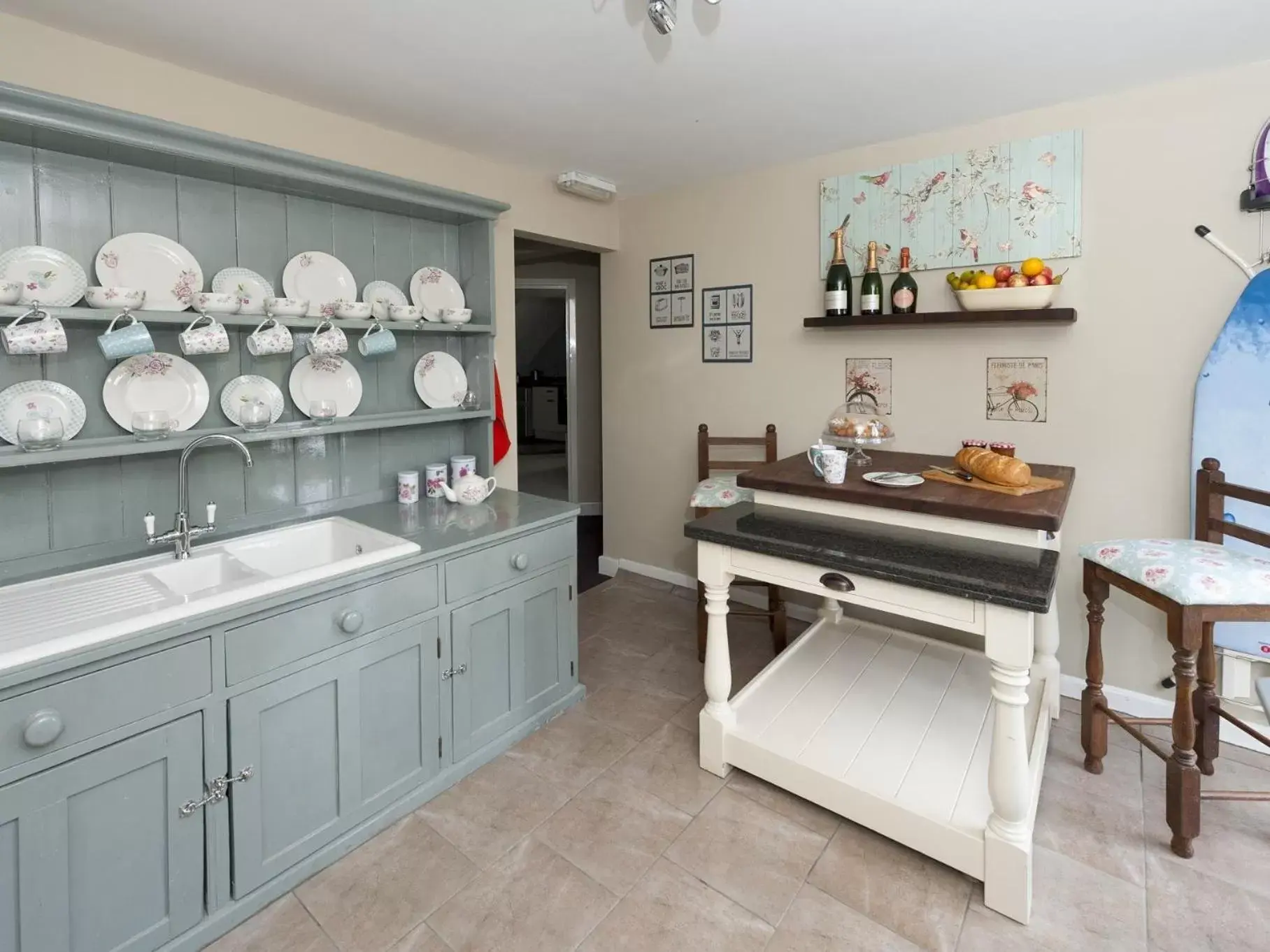 Dining area, Kitchen/Kitchenette in The Porterhouse