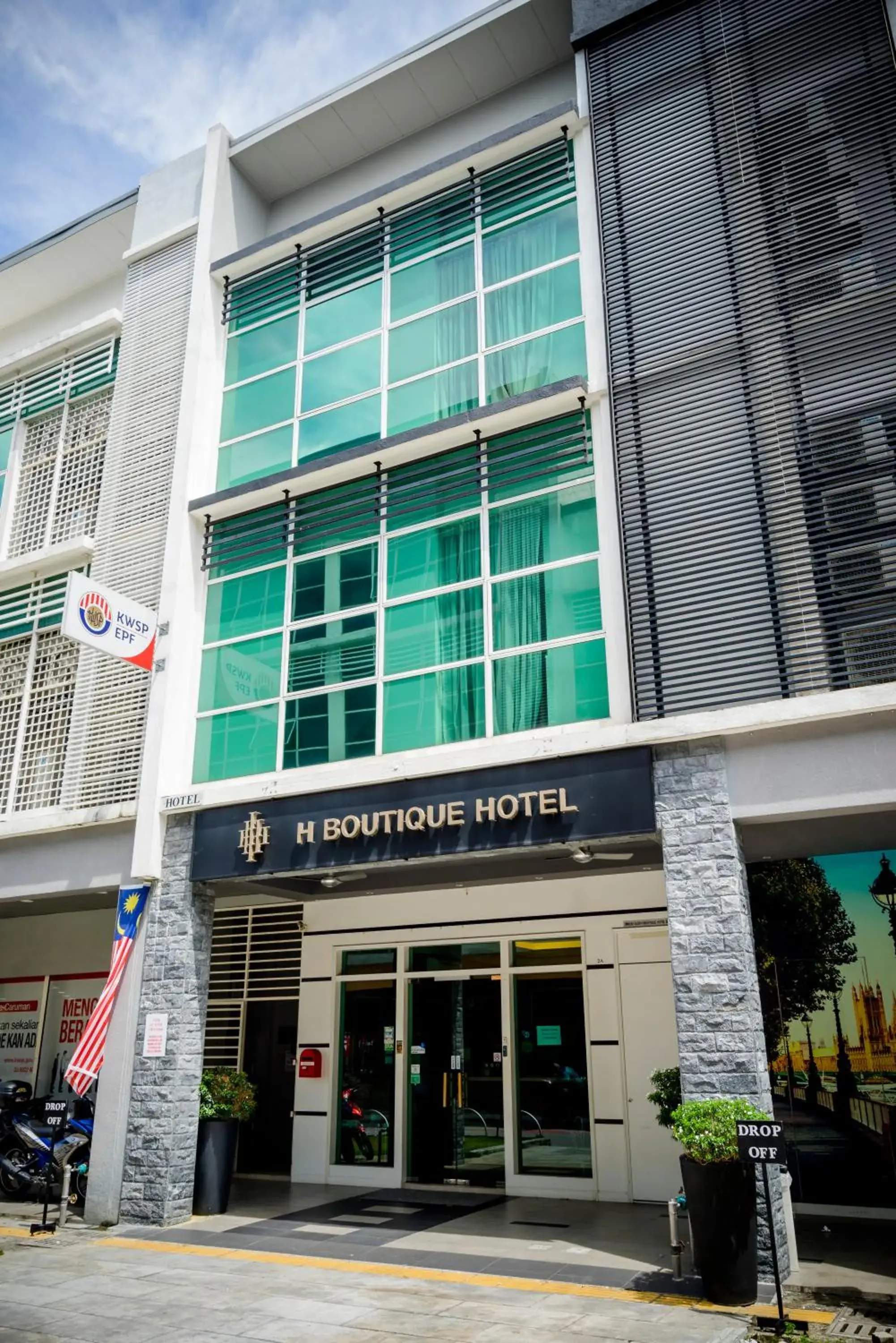 Facade/entrance, Property Building in H Boutique Hotel Sri Petaling
