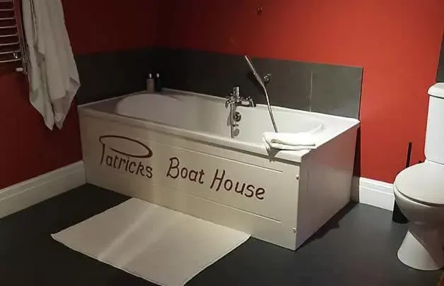 Bathroom in Patricks Boathouse