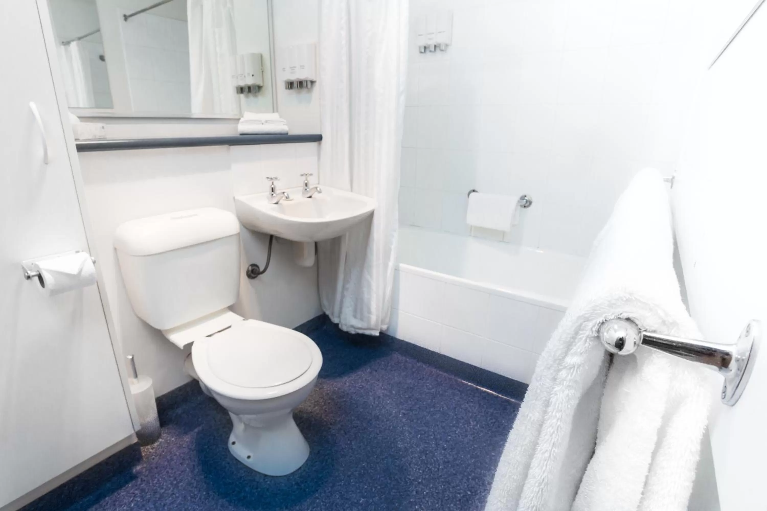 Bathroom in Bay Hotel Apartments