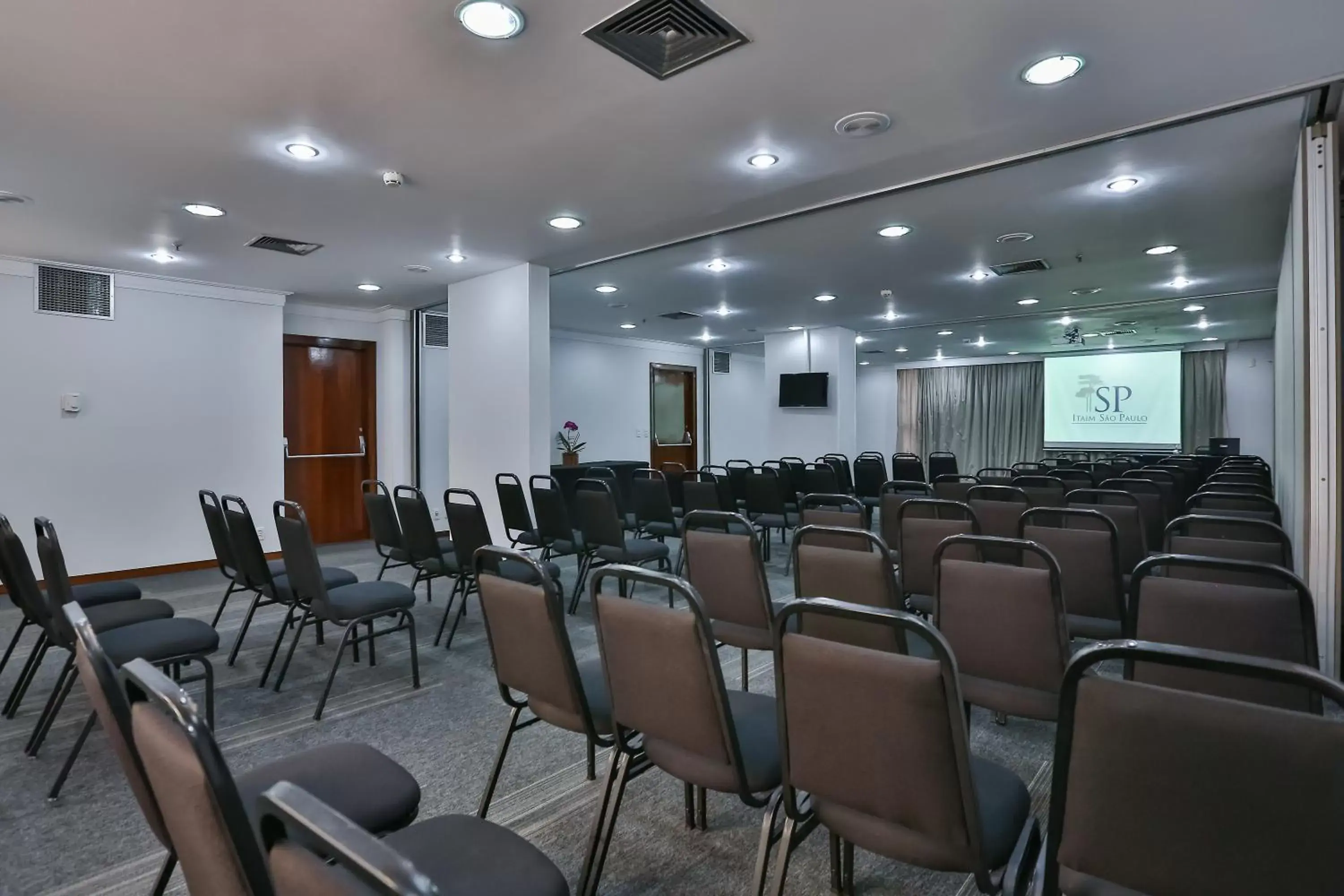 Business facilities in Double Tree by Hilton São Paulo Itaim