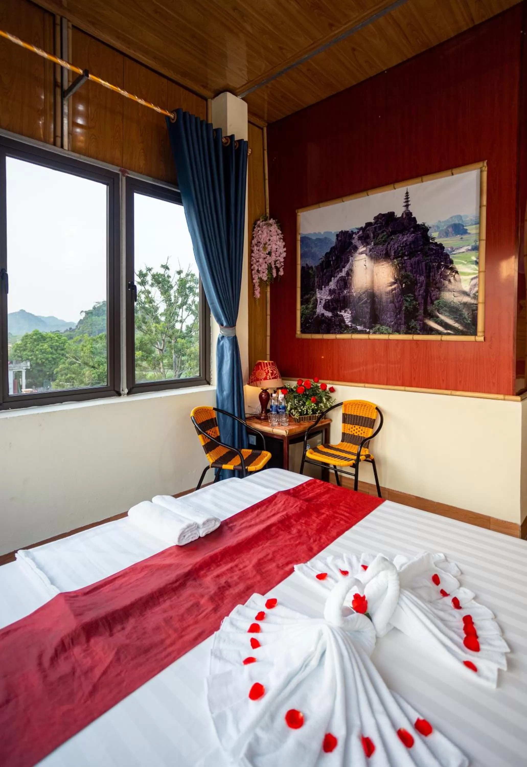 Hang Mua Central Homestay