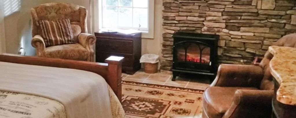 Other, Bed in The Inn at Stony Creek