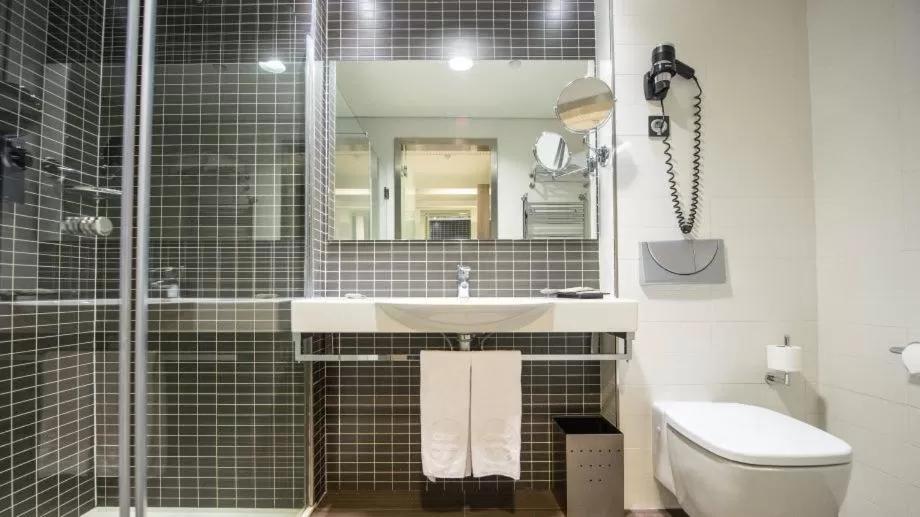 Bathroom in Axor Feria