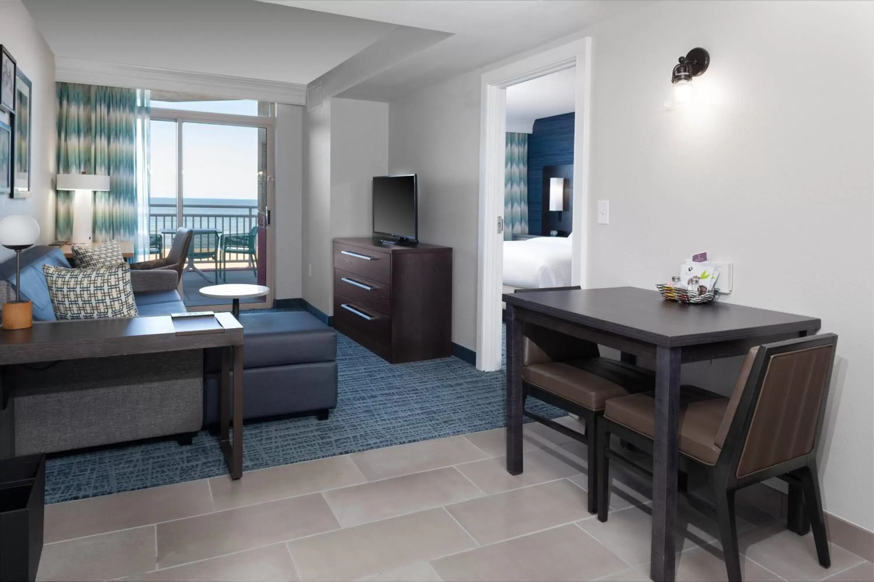 Living room, Seating Area in Residence Inn By Marriott Virginia Beach Oceanfront