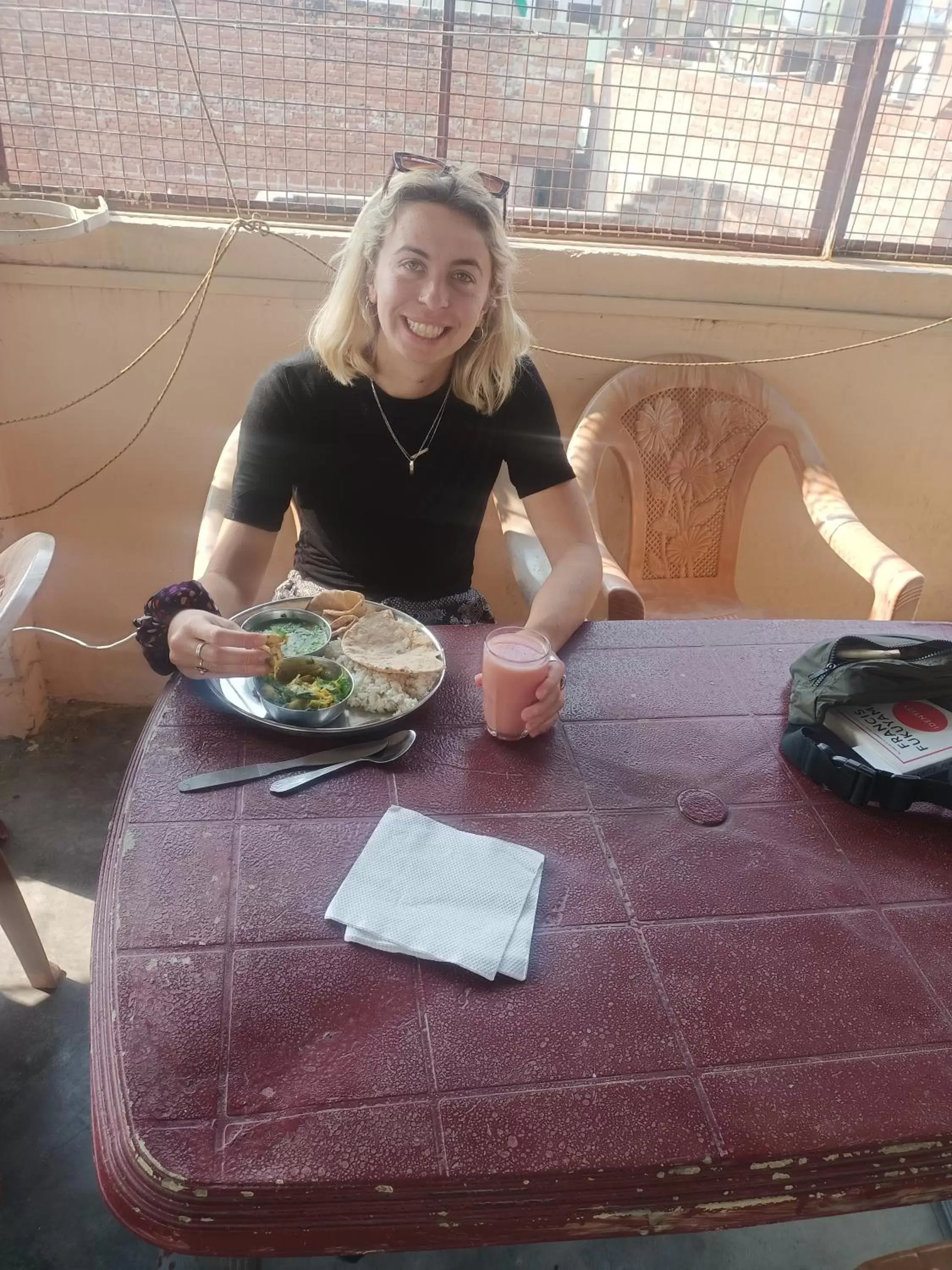 Restaurant/places to eat in Somit Paying Guest House Restaurant/places to eat in Somit Paying Guest House