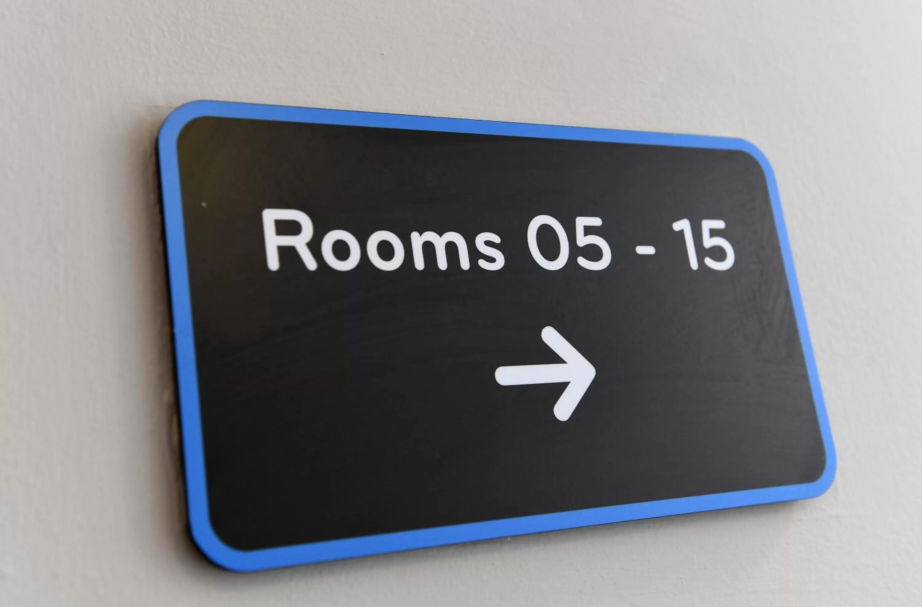 Logo/Certificate/Sign in Crown, Droitwich by Marston's Inns