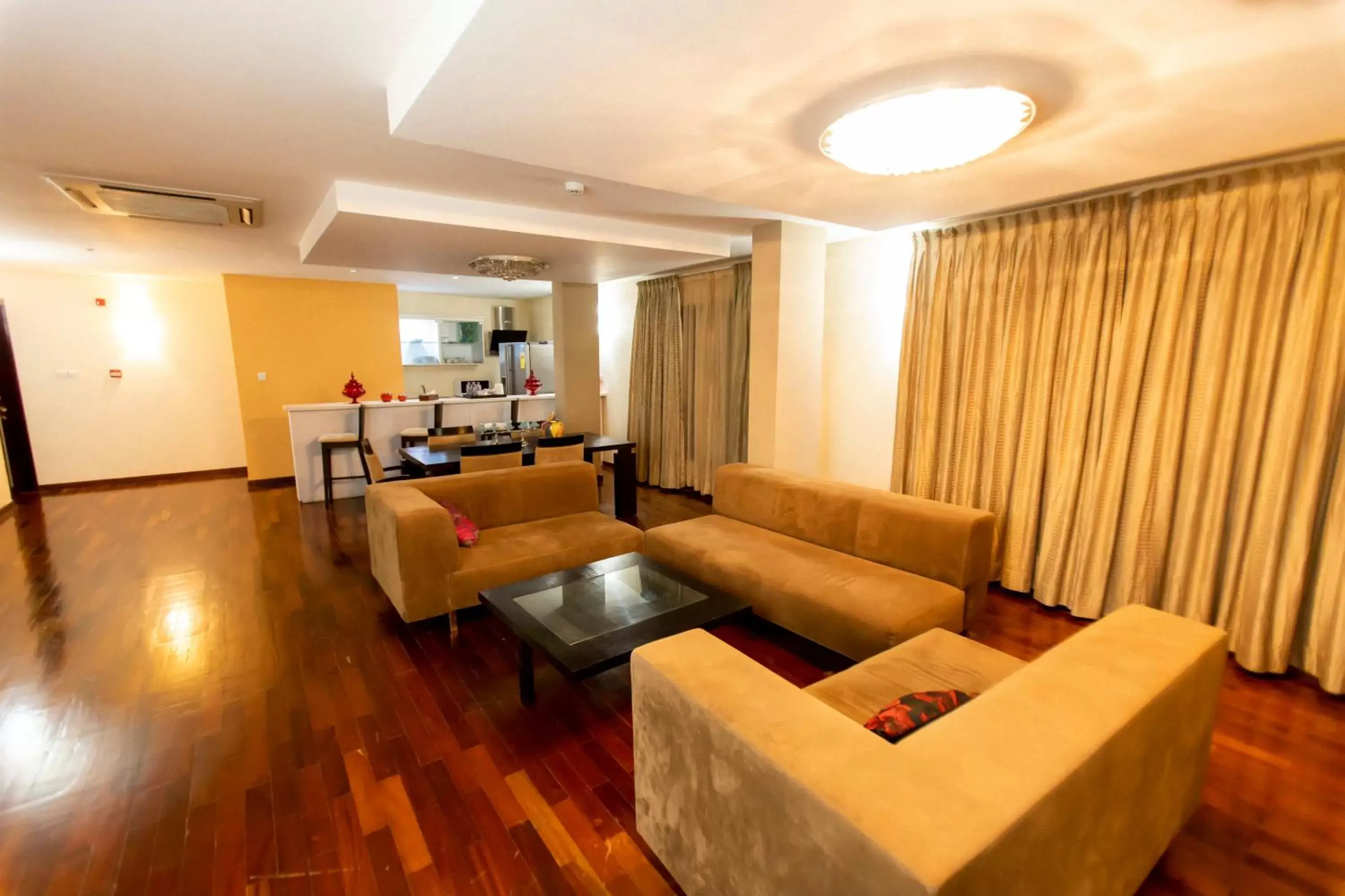 Living room in Best Western Premier Accra Airport Hotel