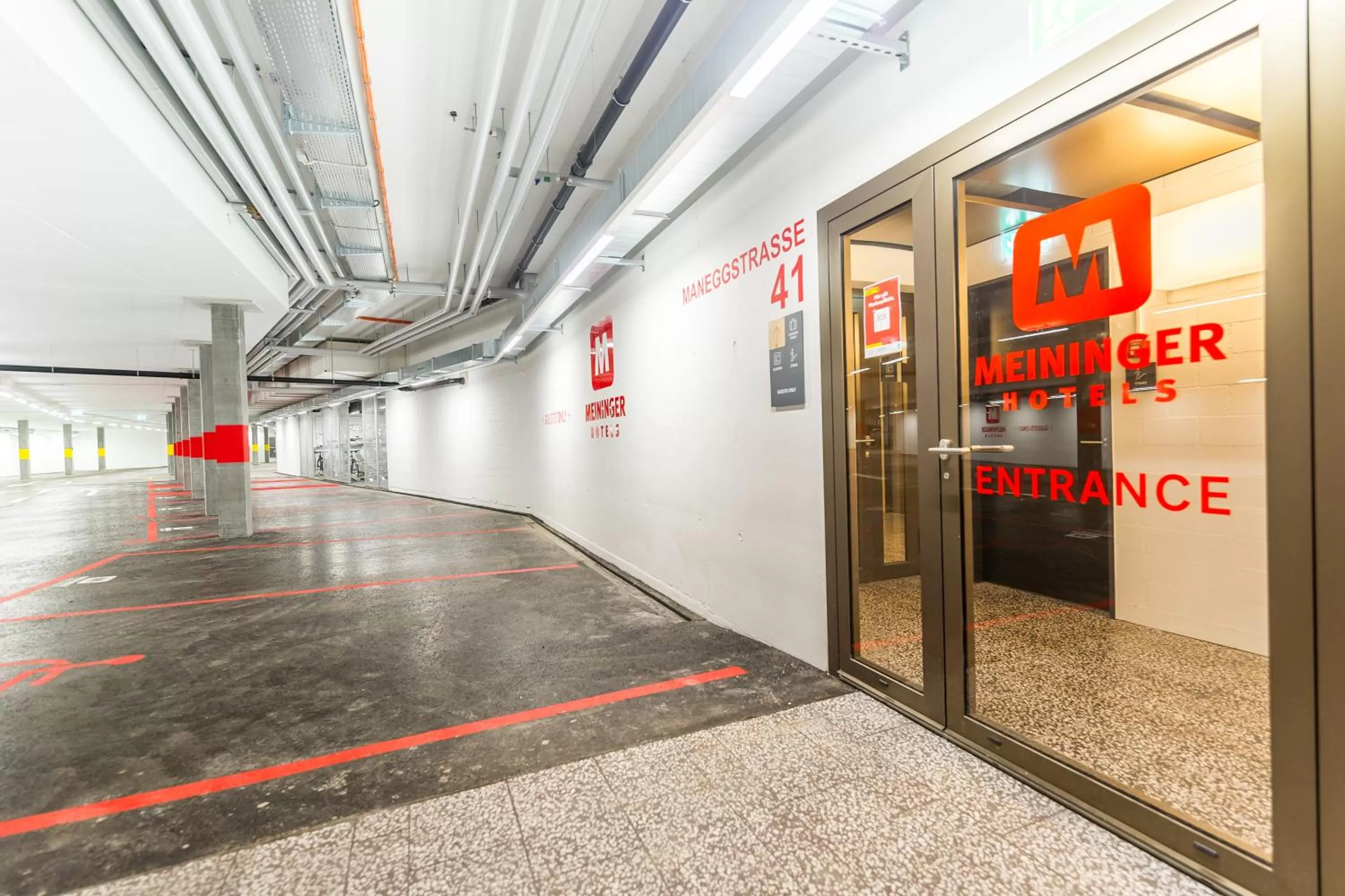 Parking in MEININGER Hotel Zürich Greencity