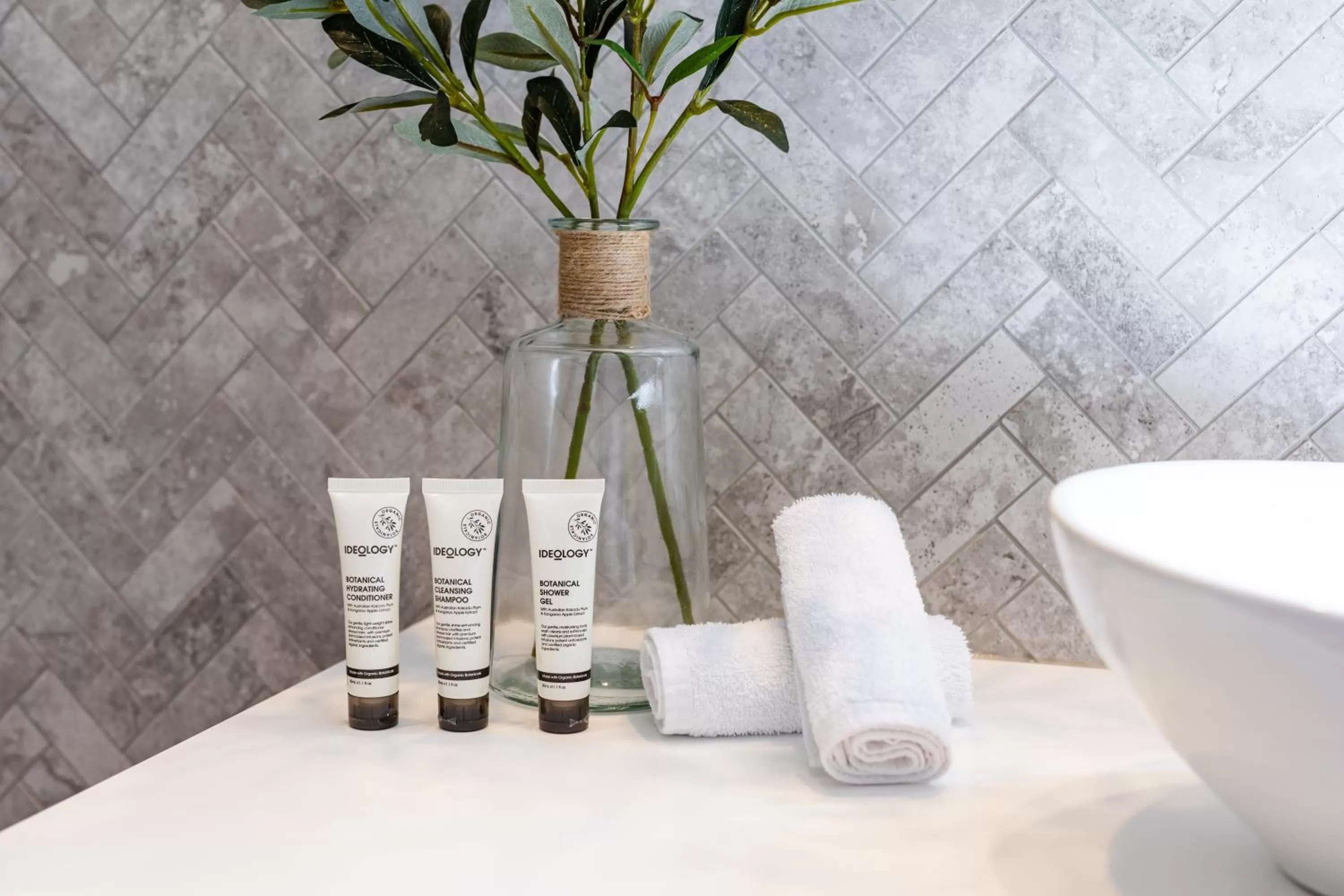 Bathroom in Camden Valley Inn