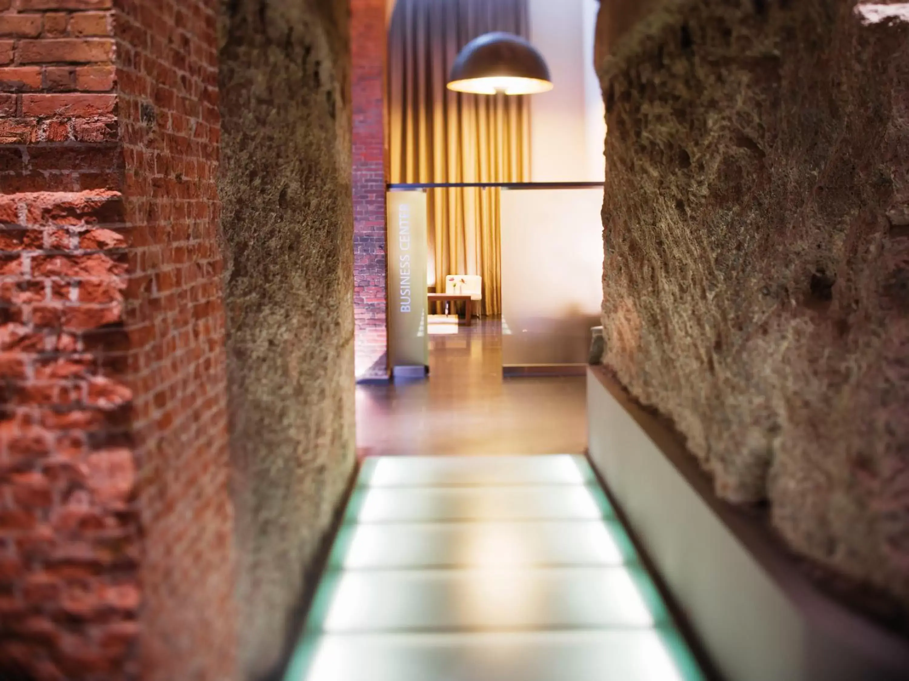 Lobby or reception in Mövenpick Hotel Hamburg