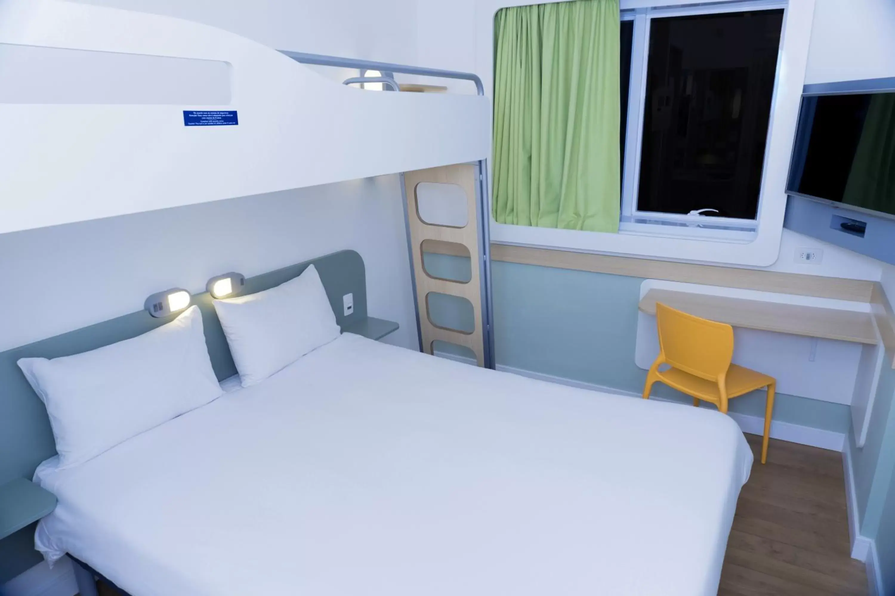 Photo of the whole room, Bed in ibis budget Osasco Photo of the whole room, Bed in ibis budget Osasco